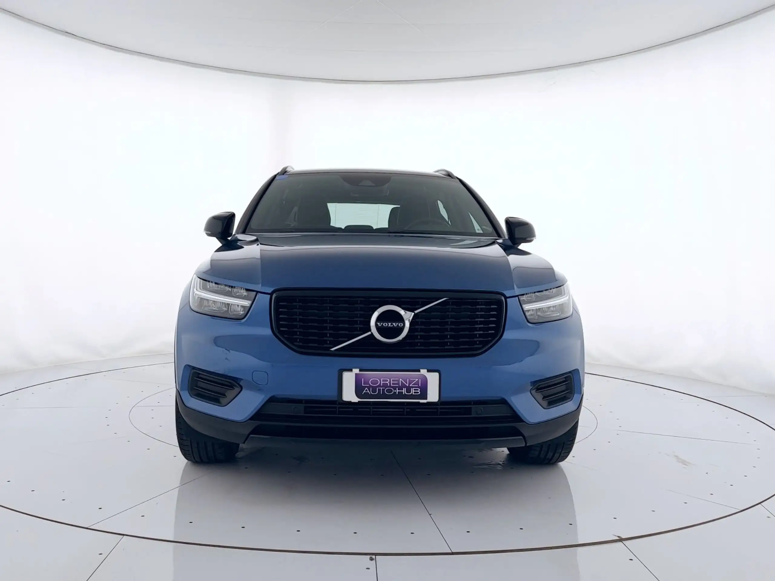 Volvo - XC40