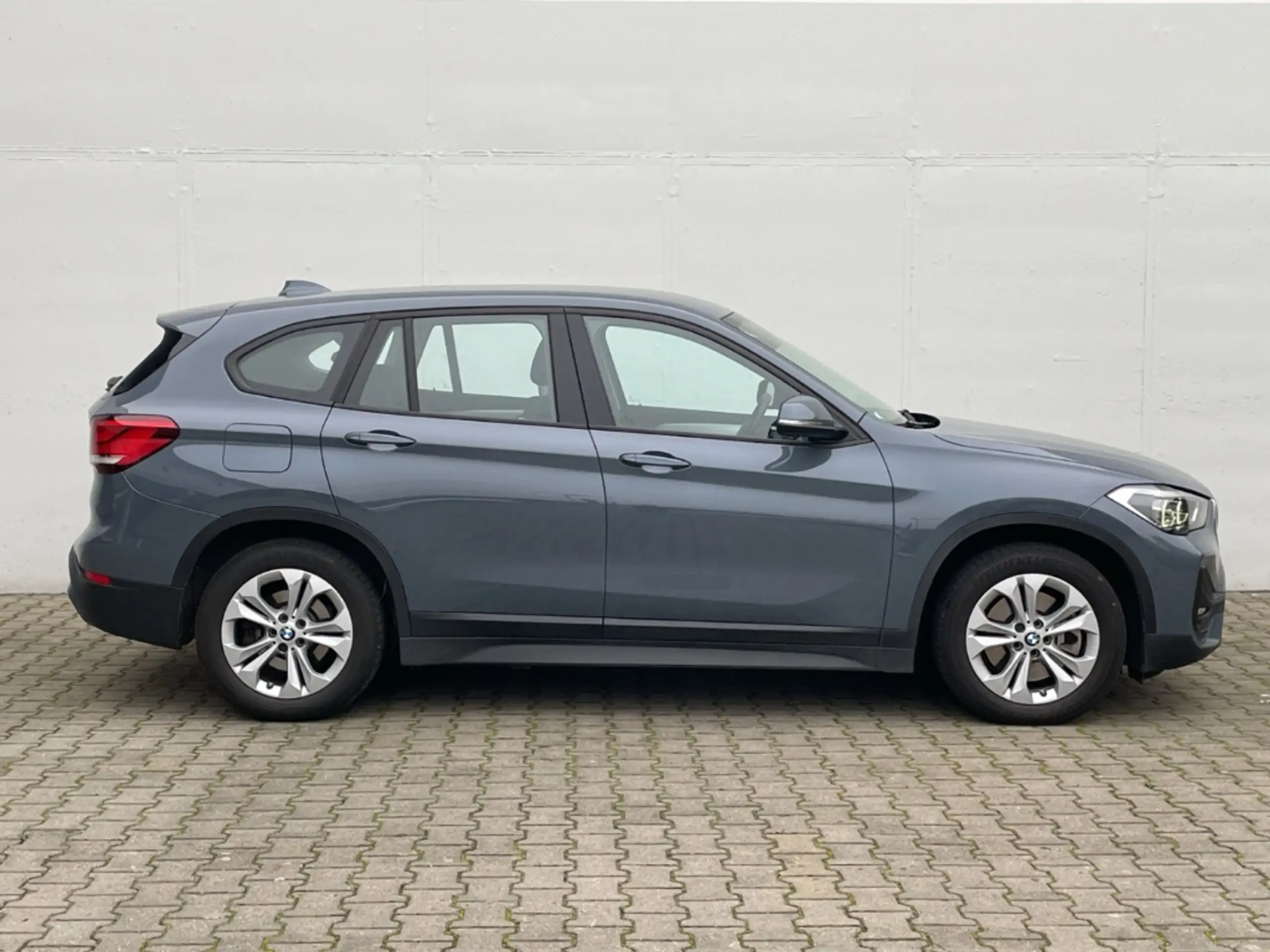 BMW - X1