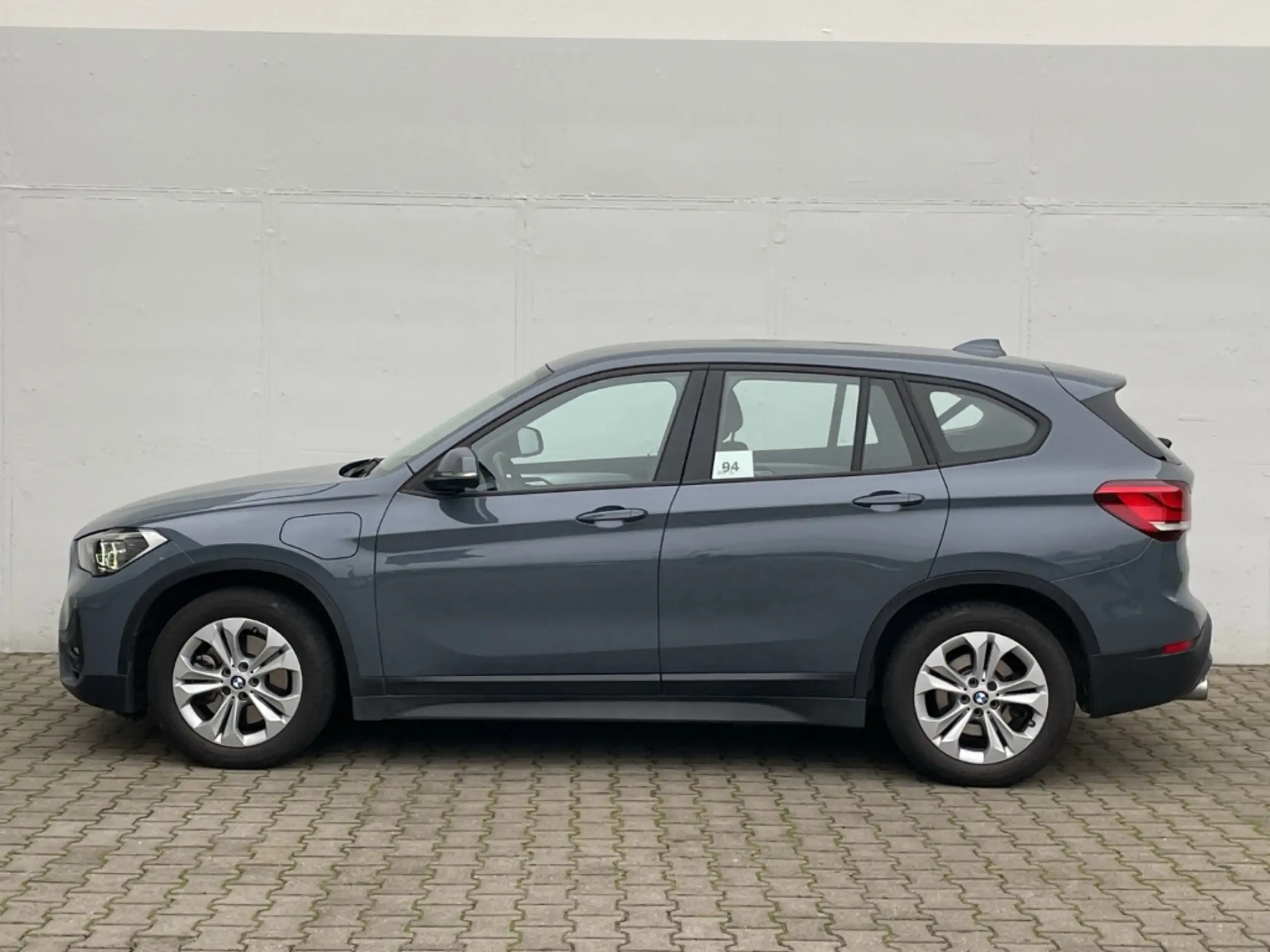 BMW - X1