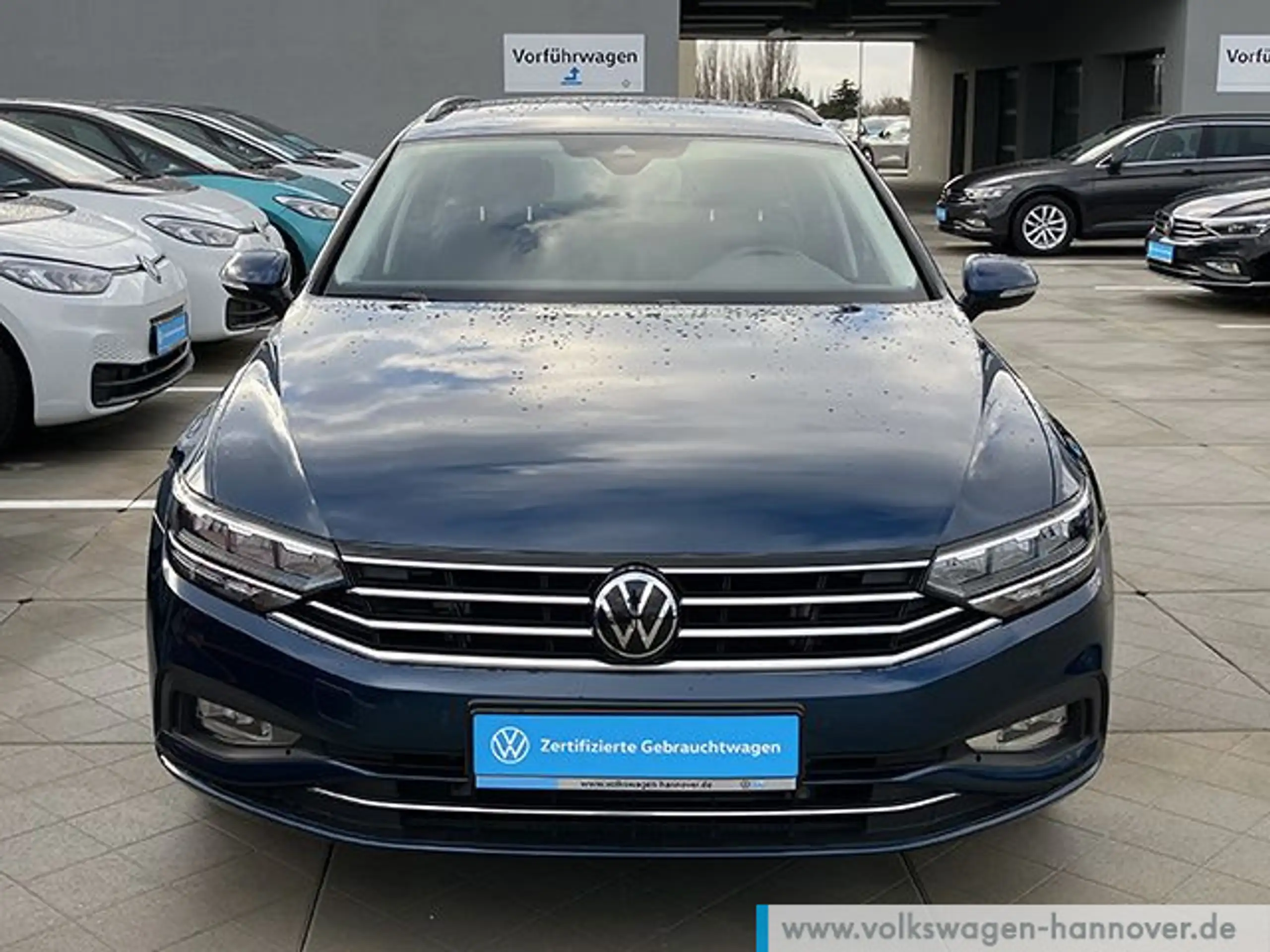 Volkswagen - Passat Variant