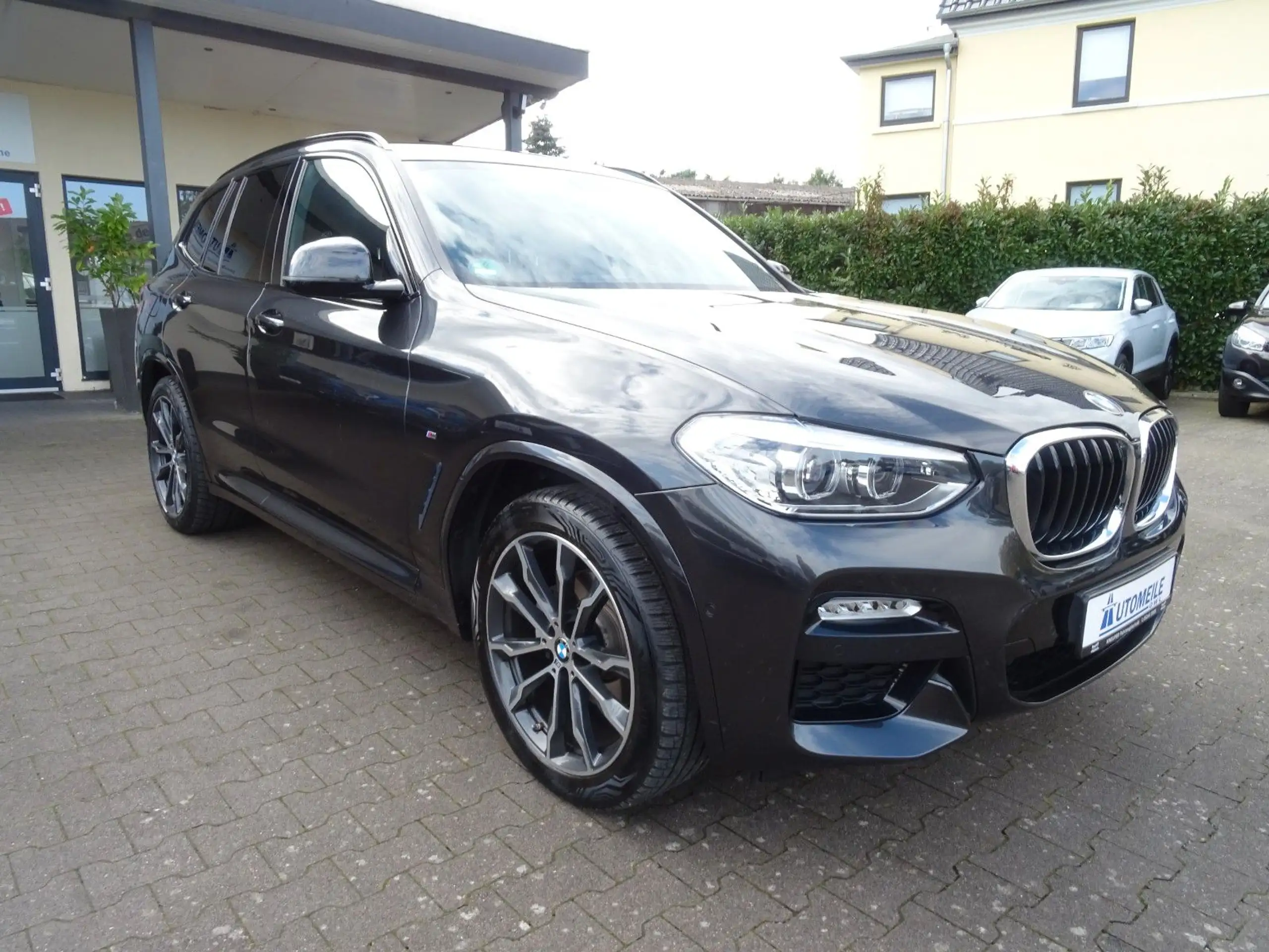 BMW - X3