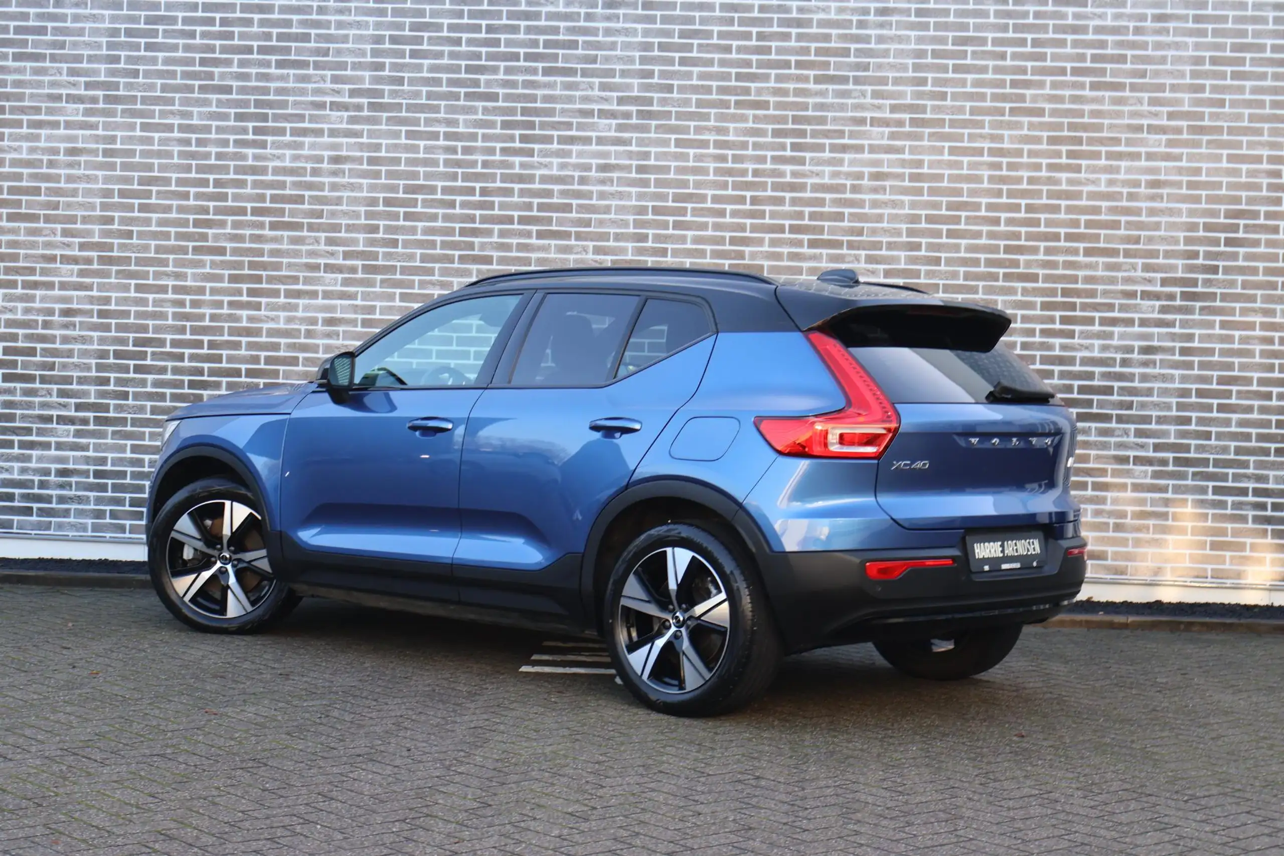 Volvo - XC40