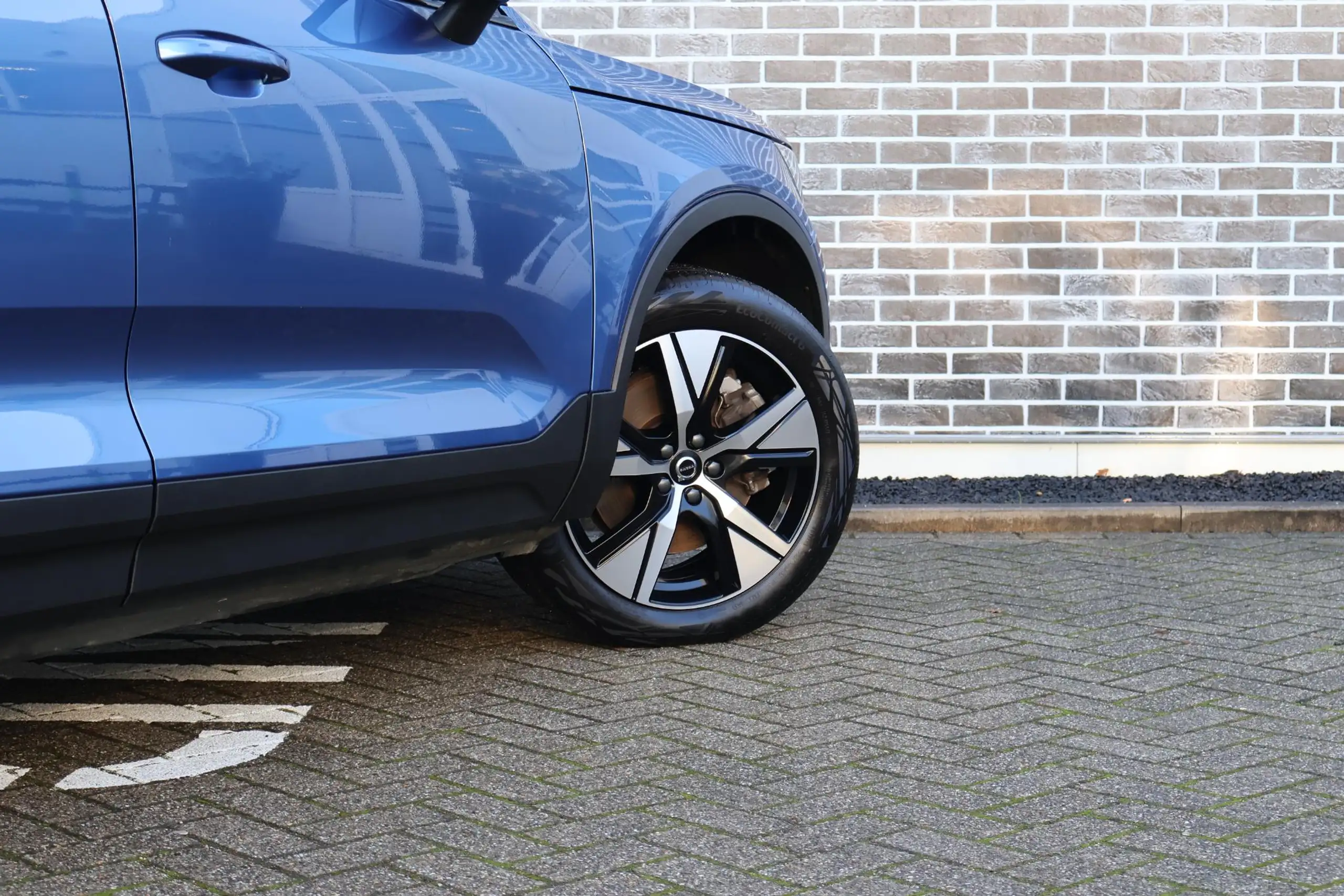 Volvo - XC40