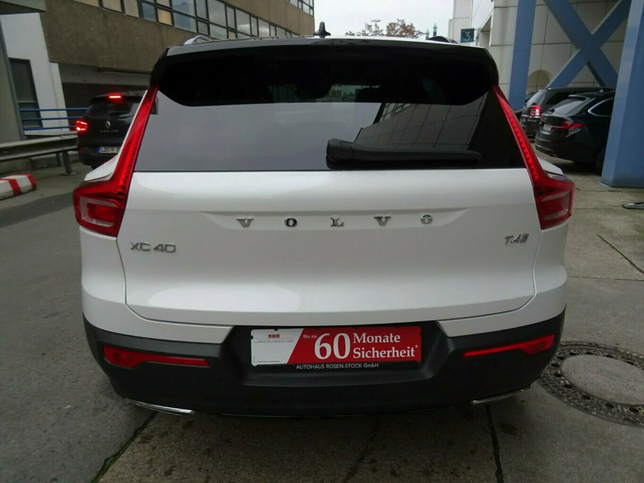 Volvo - XC40