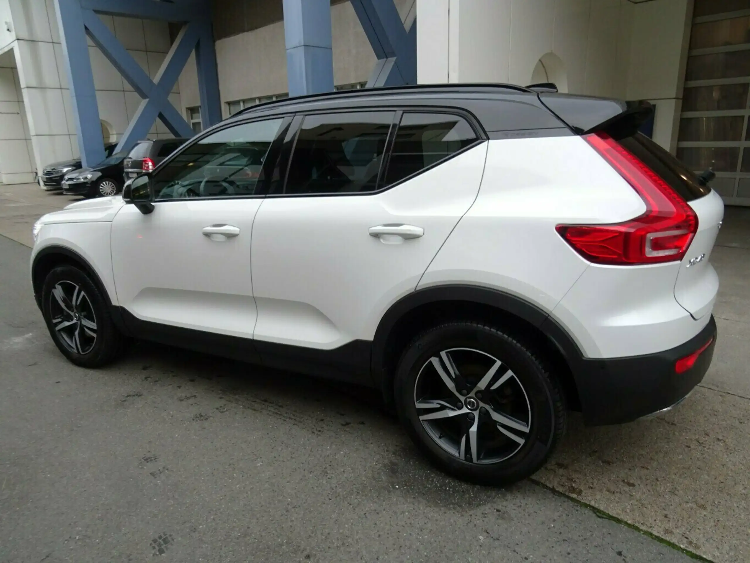 Volvo - XC40