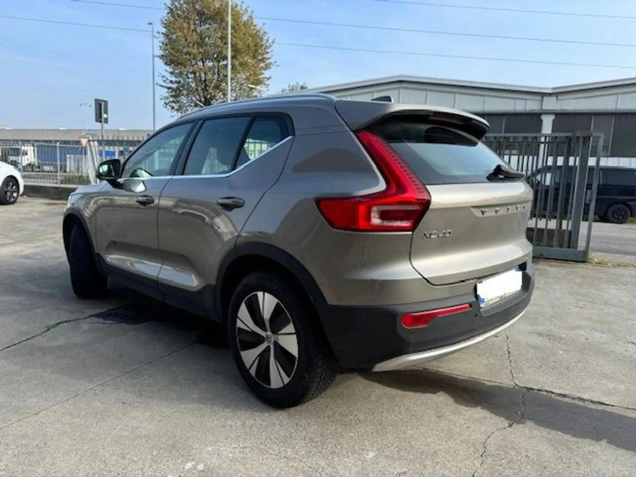 Volvo - XC40