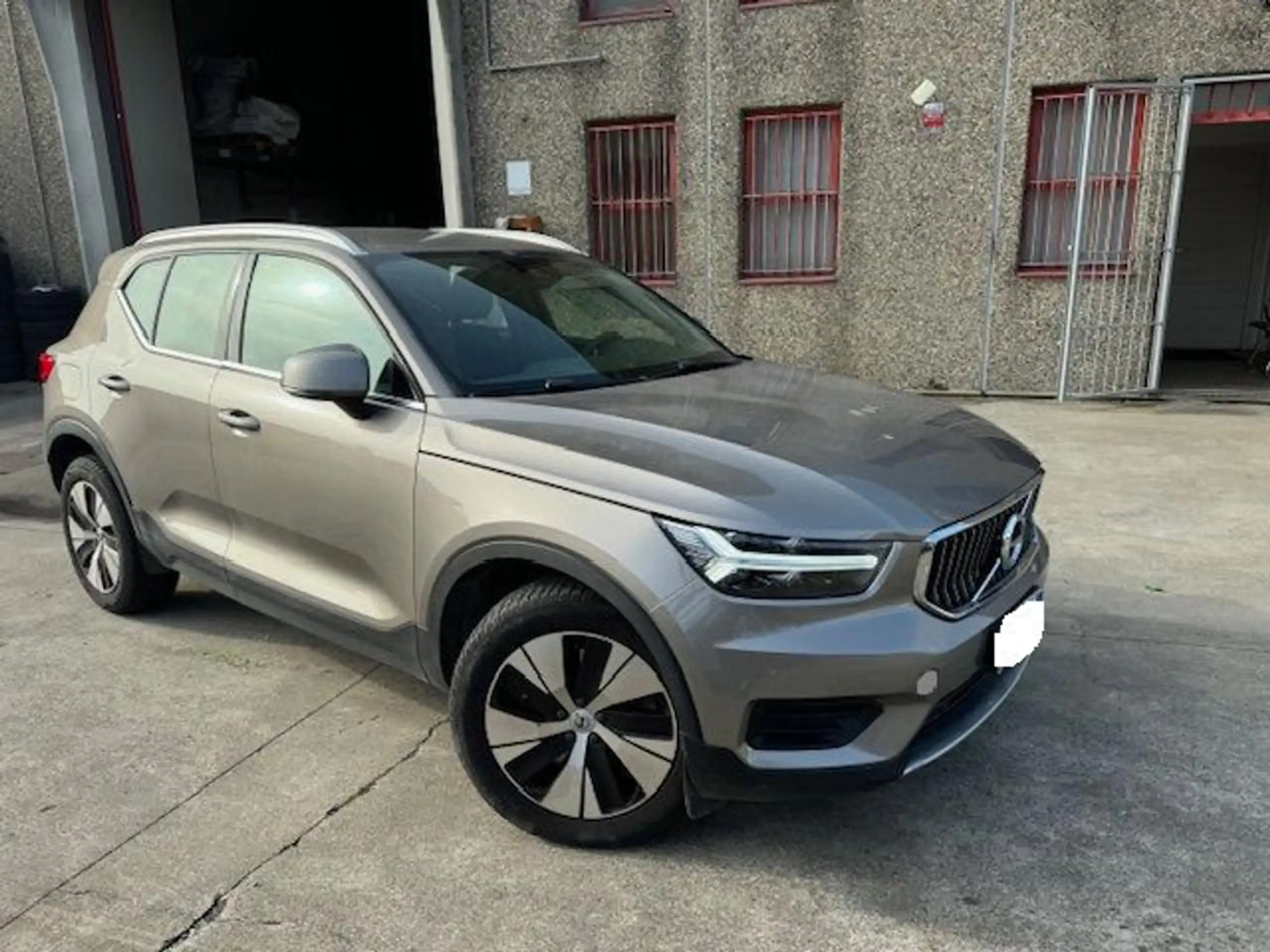 Volvo - XC40