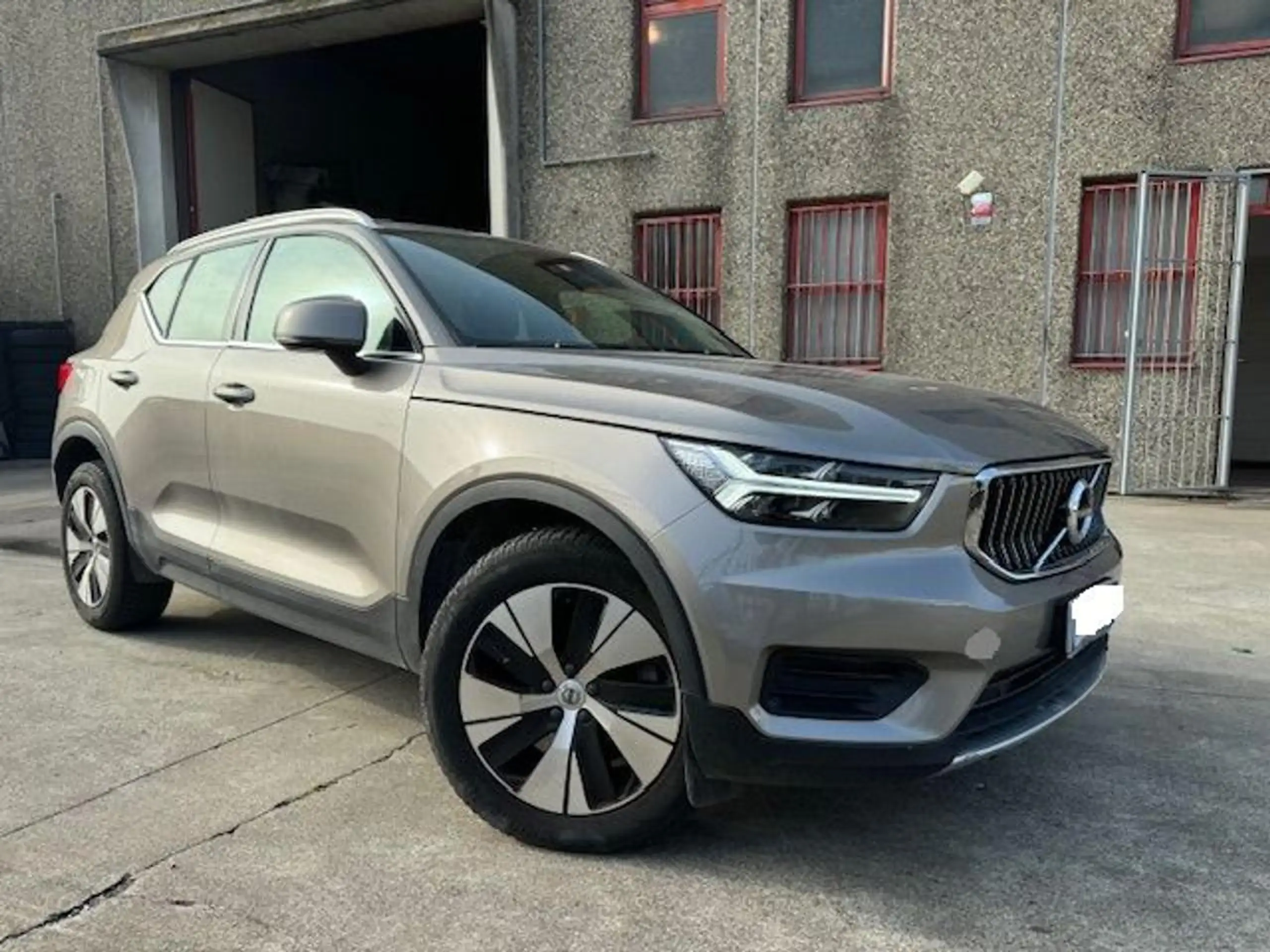 Volvo - XC40