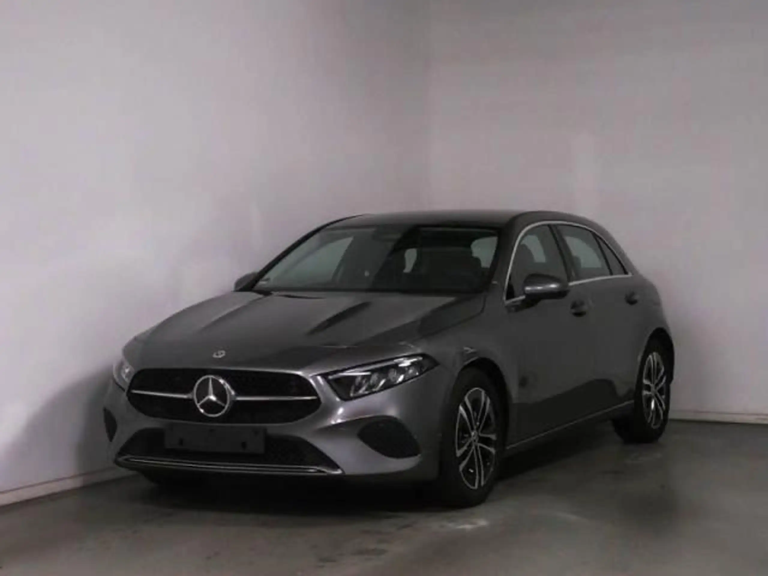 Mercedes-Benz - A 200