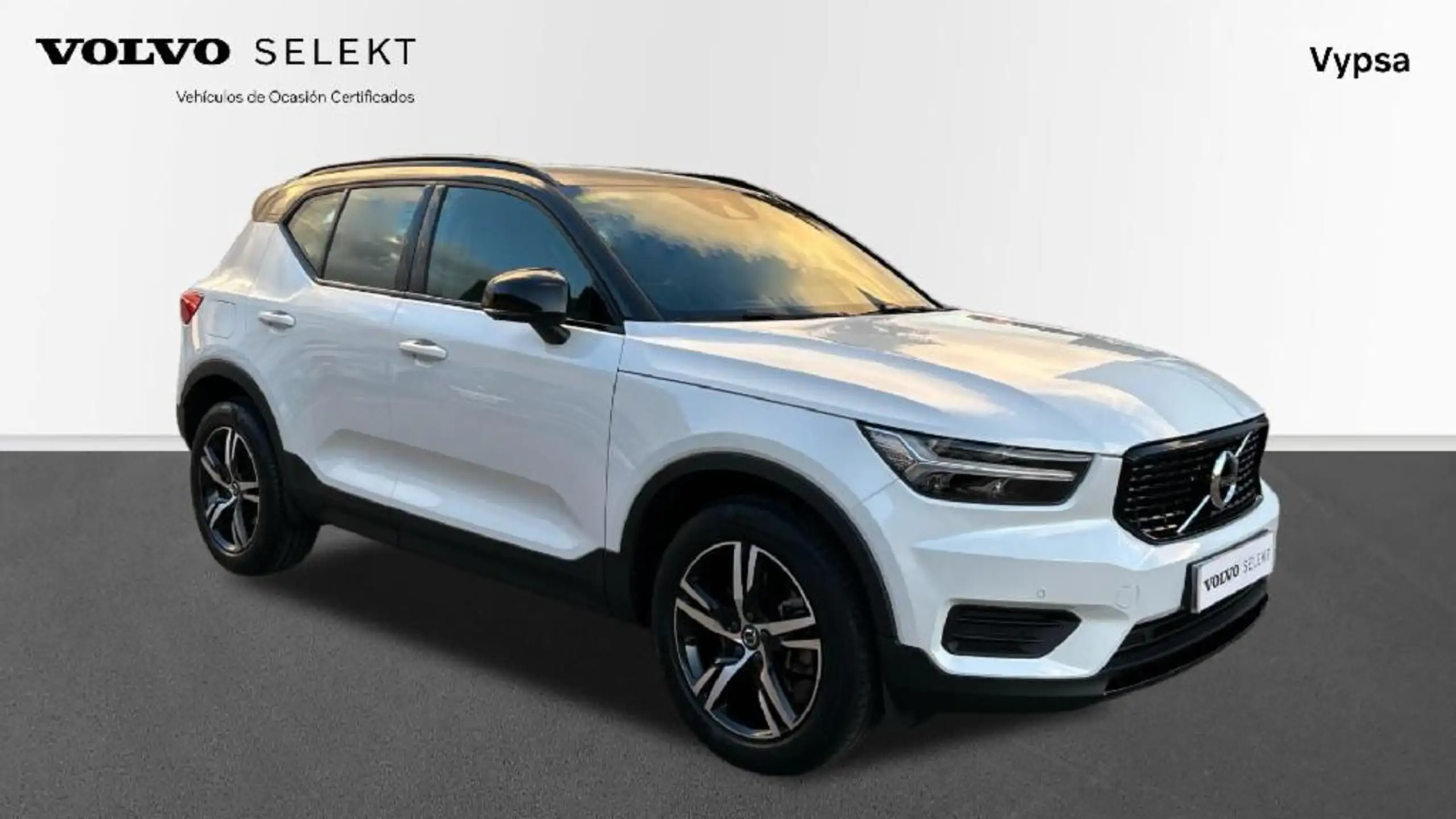 Volvo - XC40