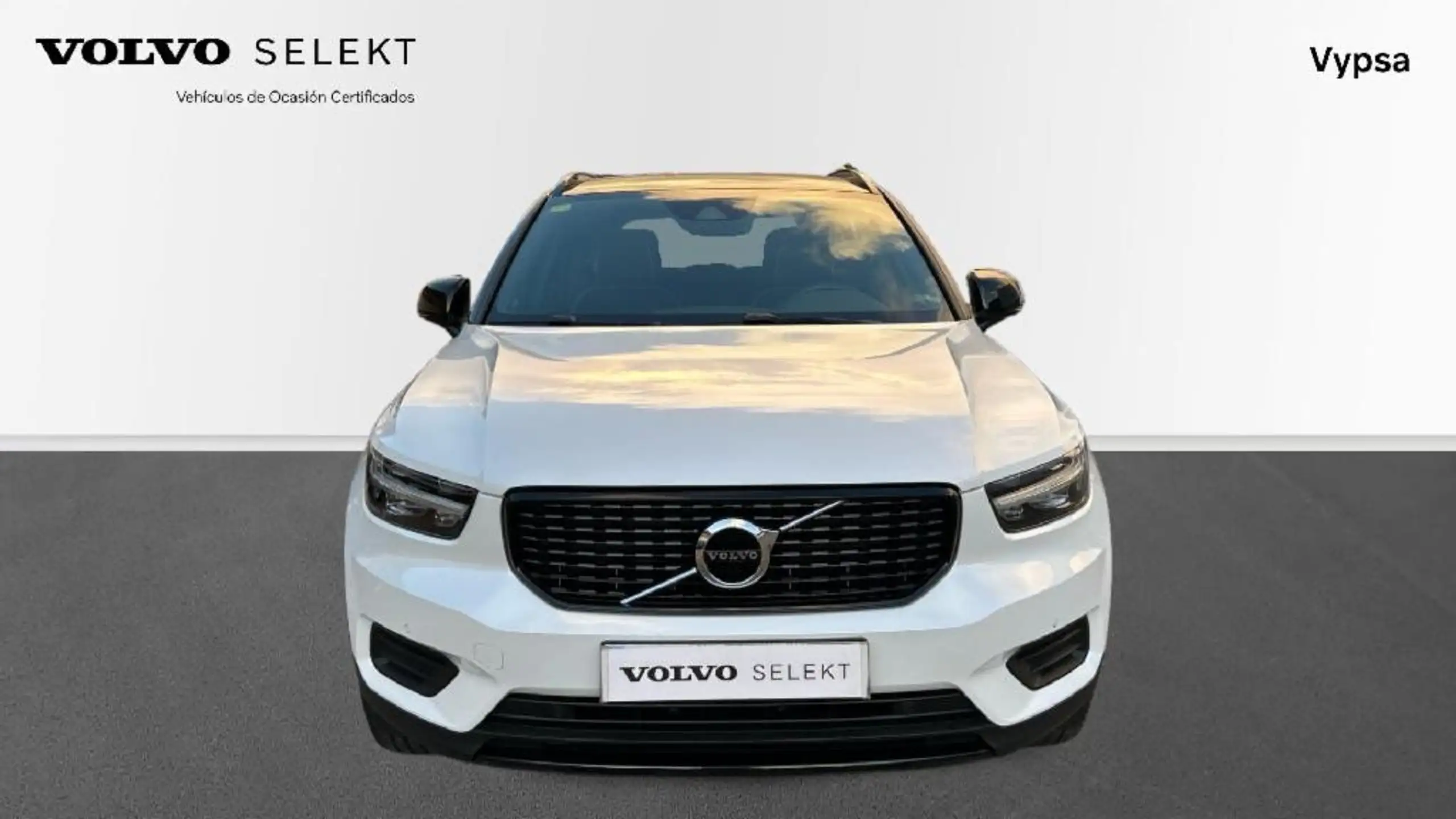 Volvo - XC40