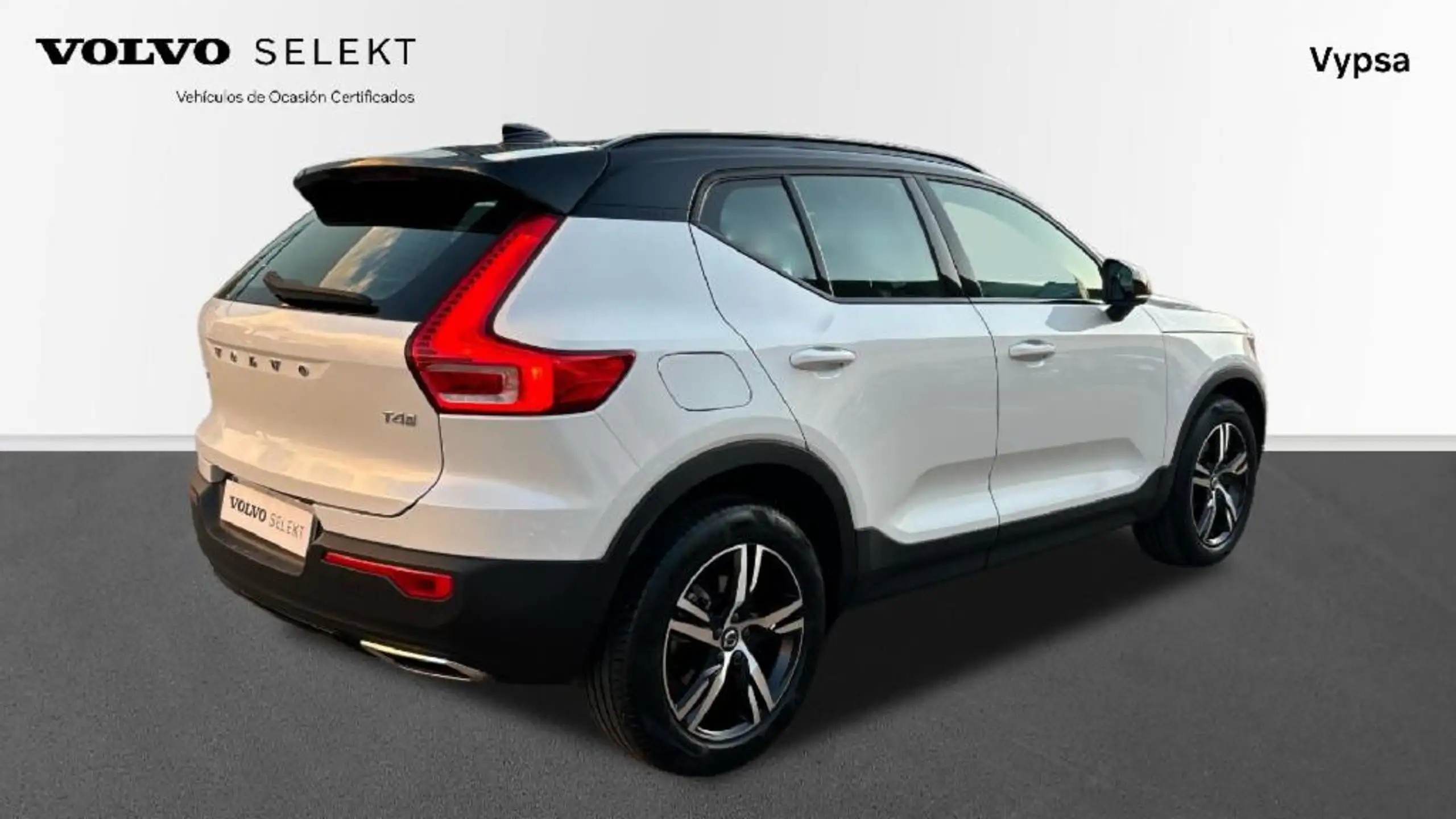 Volvo - XC40