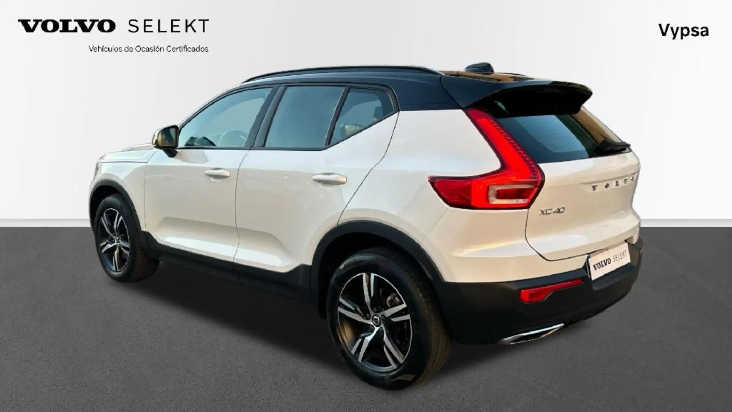 Volvo - XC40