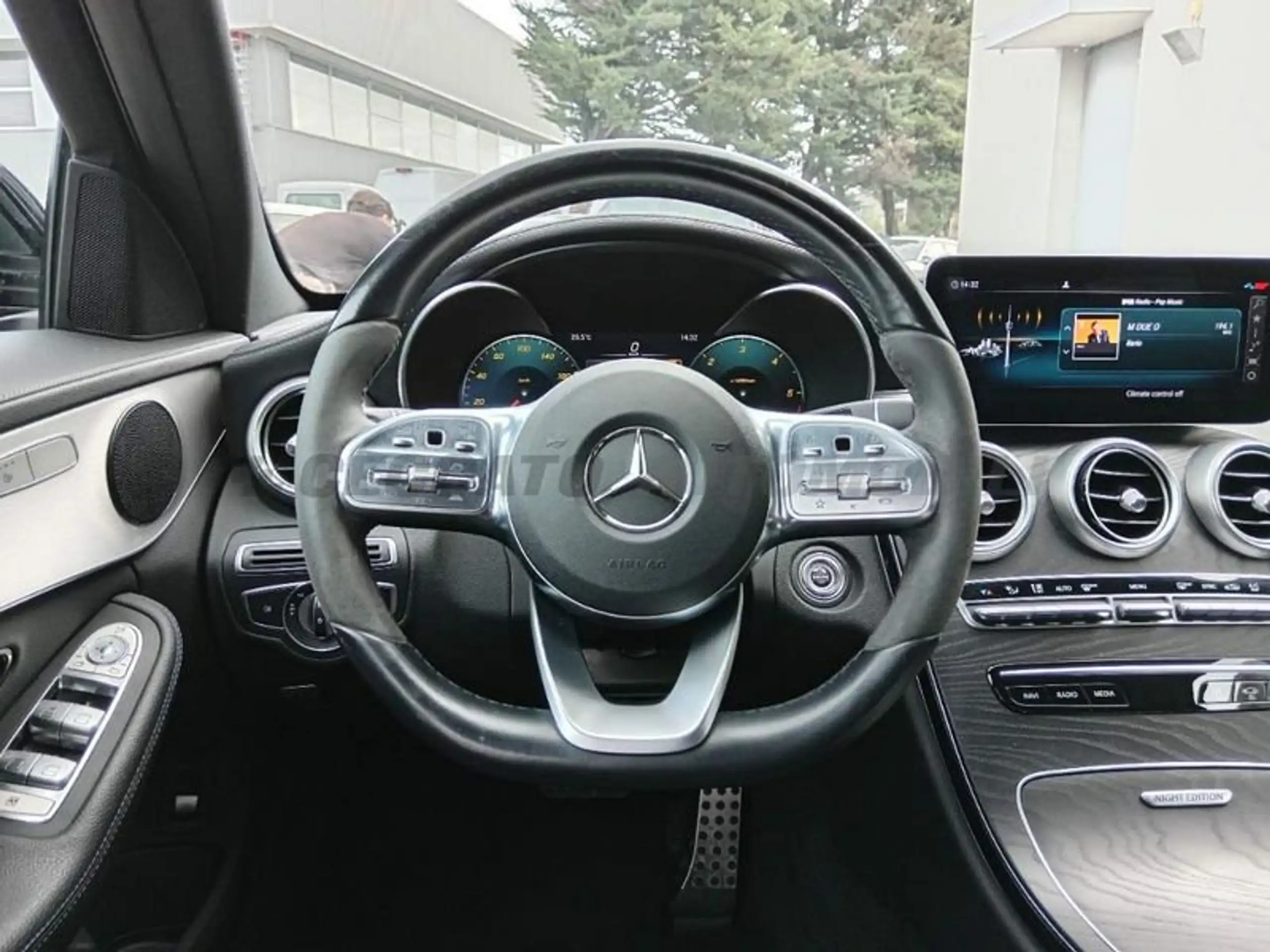 Mercedes-Benz - C 220