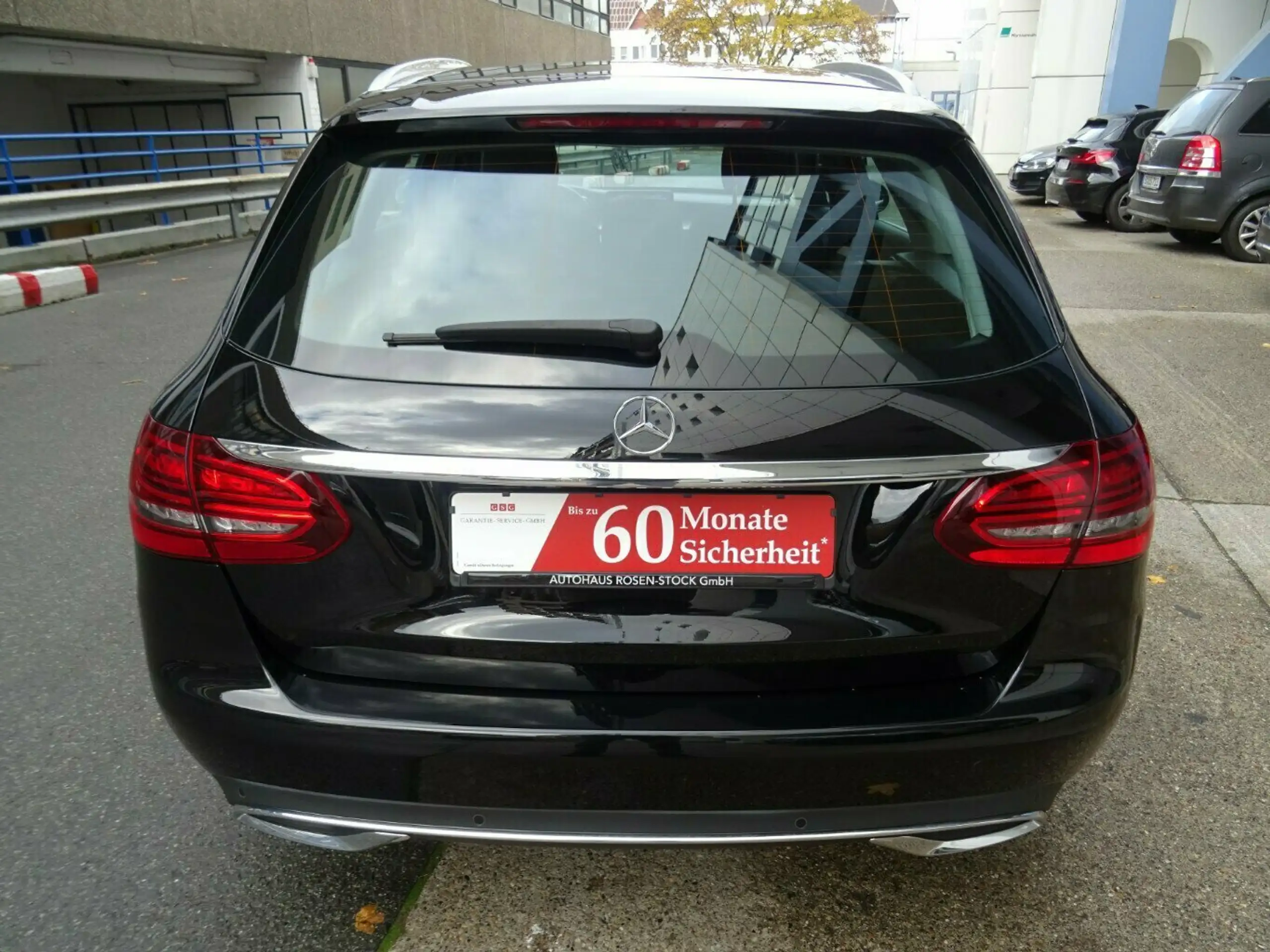 Mercedes-Benz - C 220