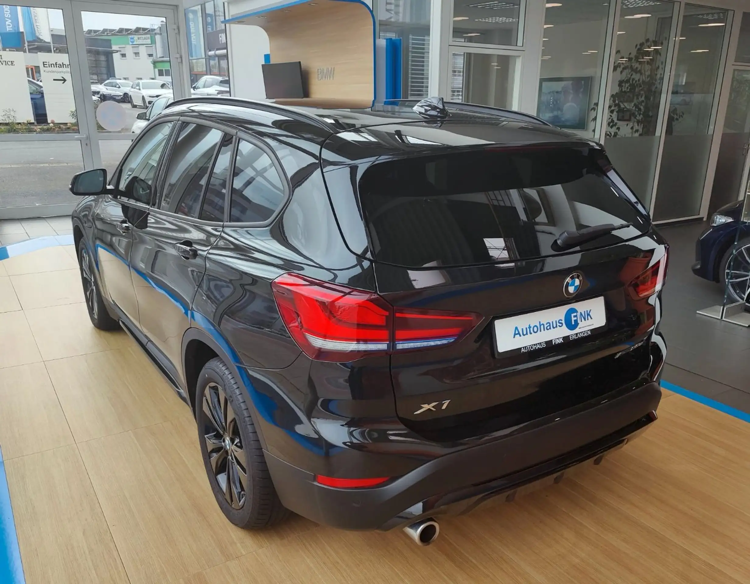 BMW - X1