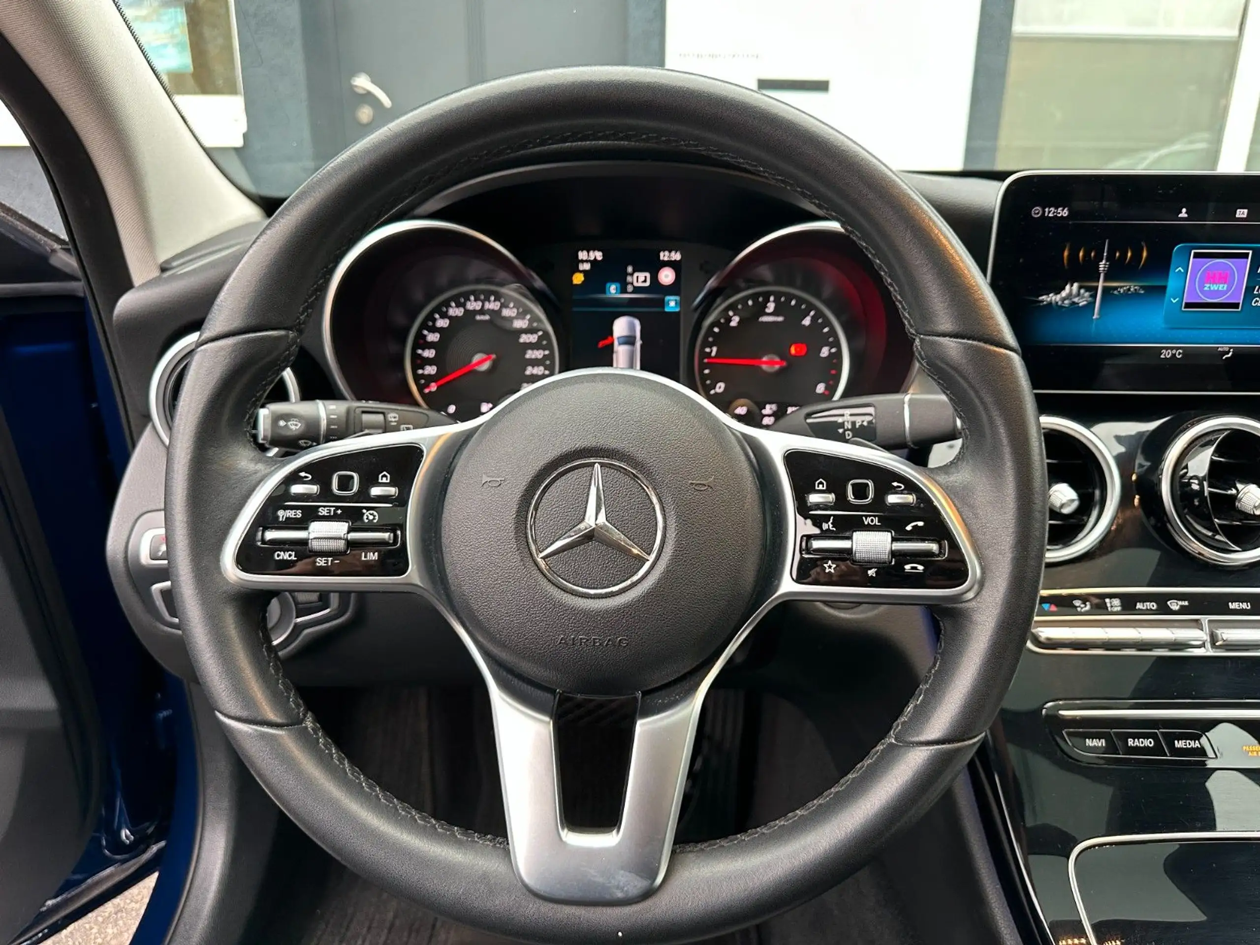 Mercedes-Benz - C 220