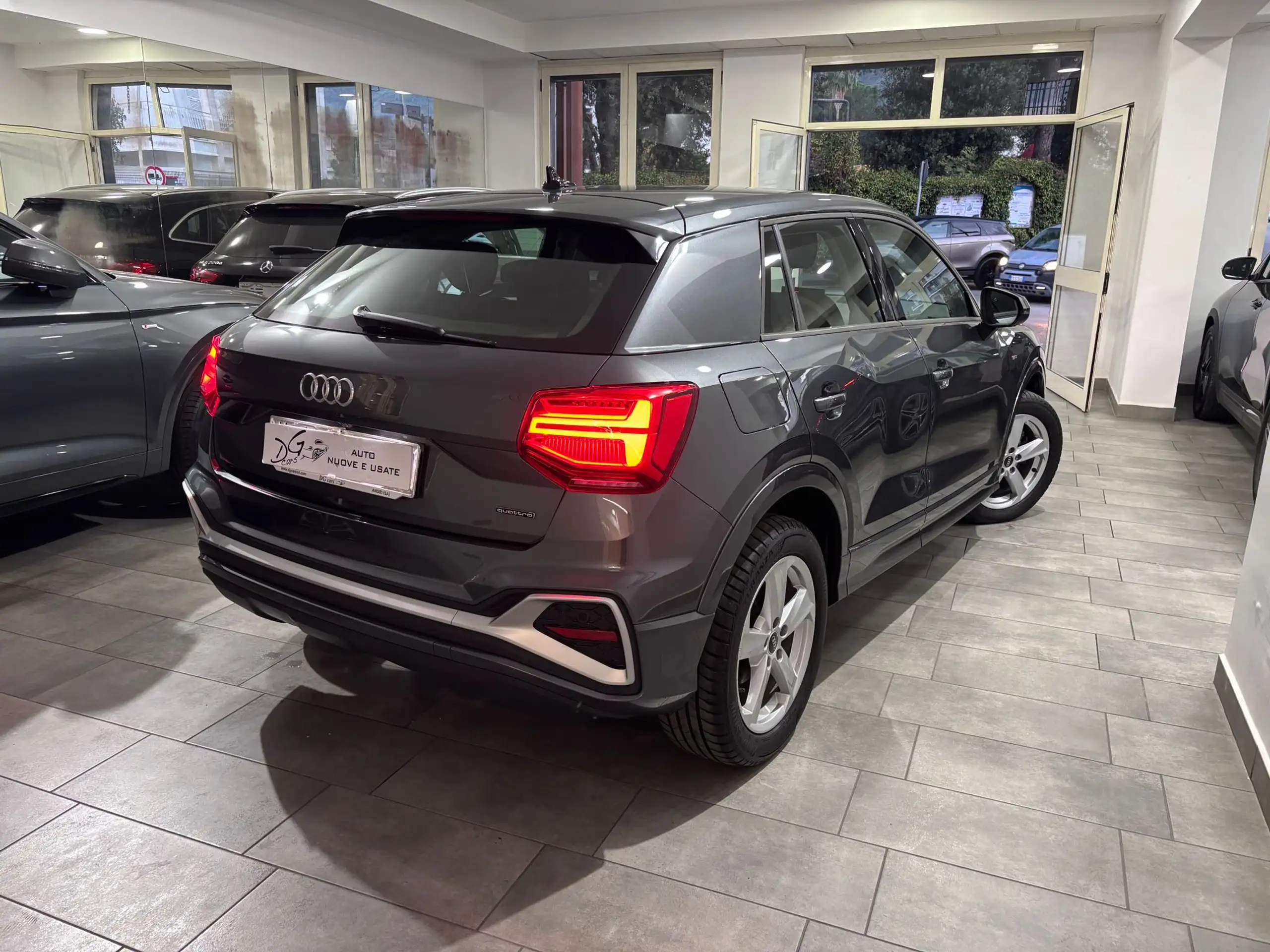 Audi - Q2