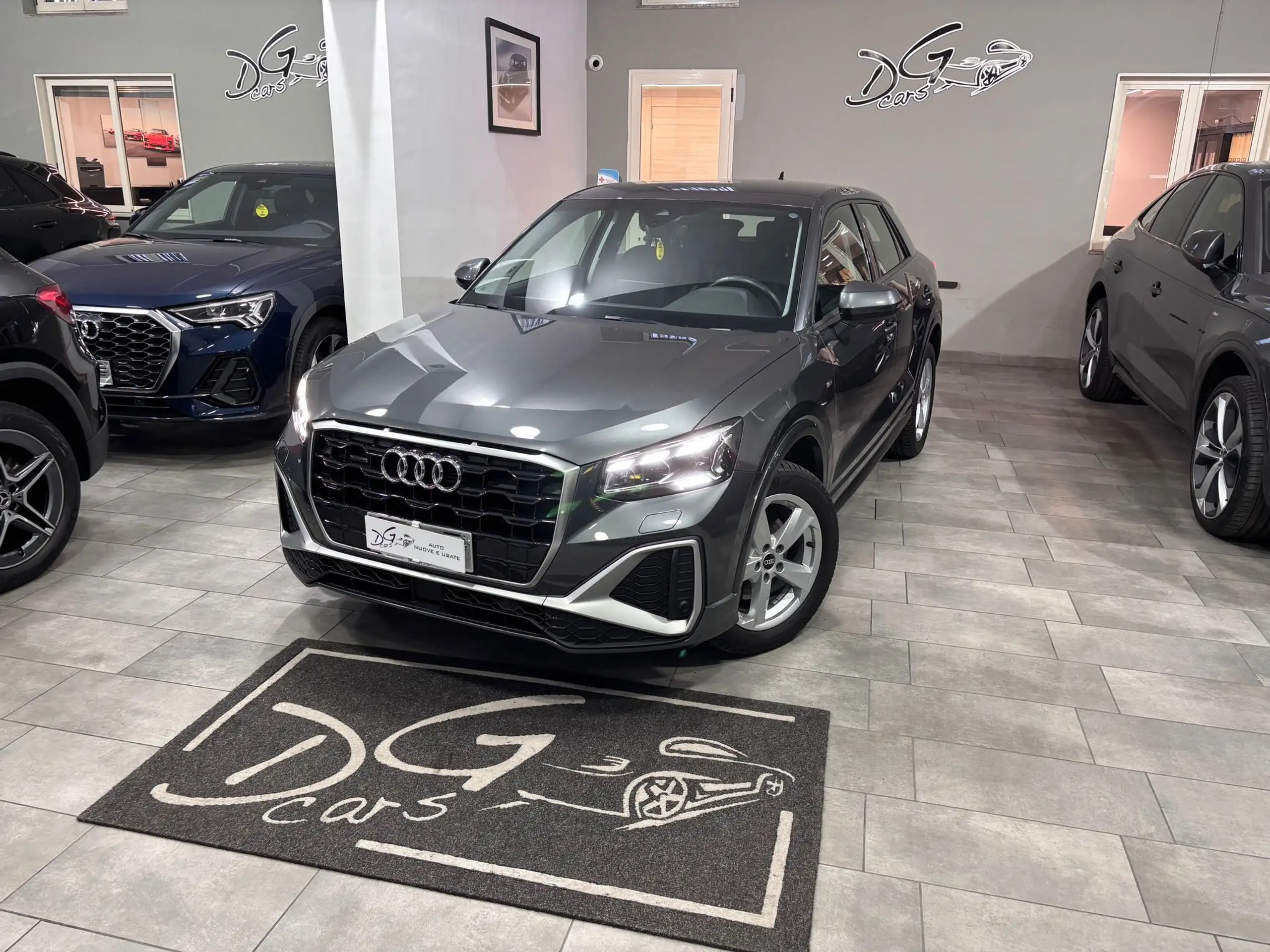 Audi - Q2