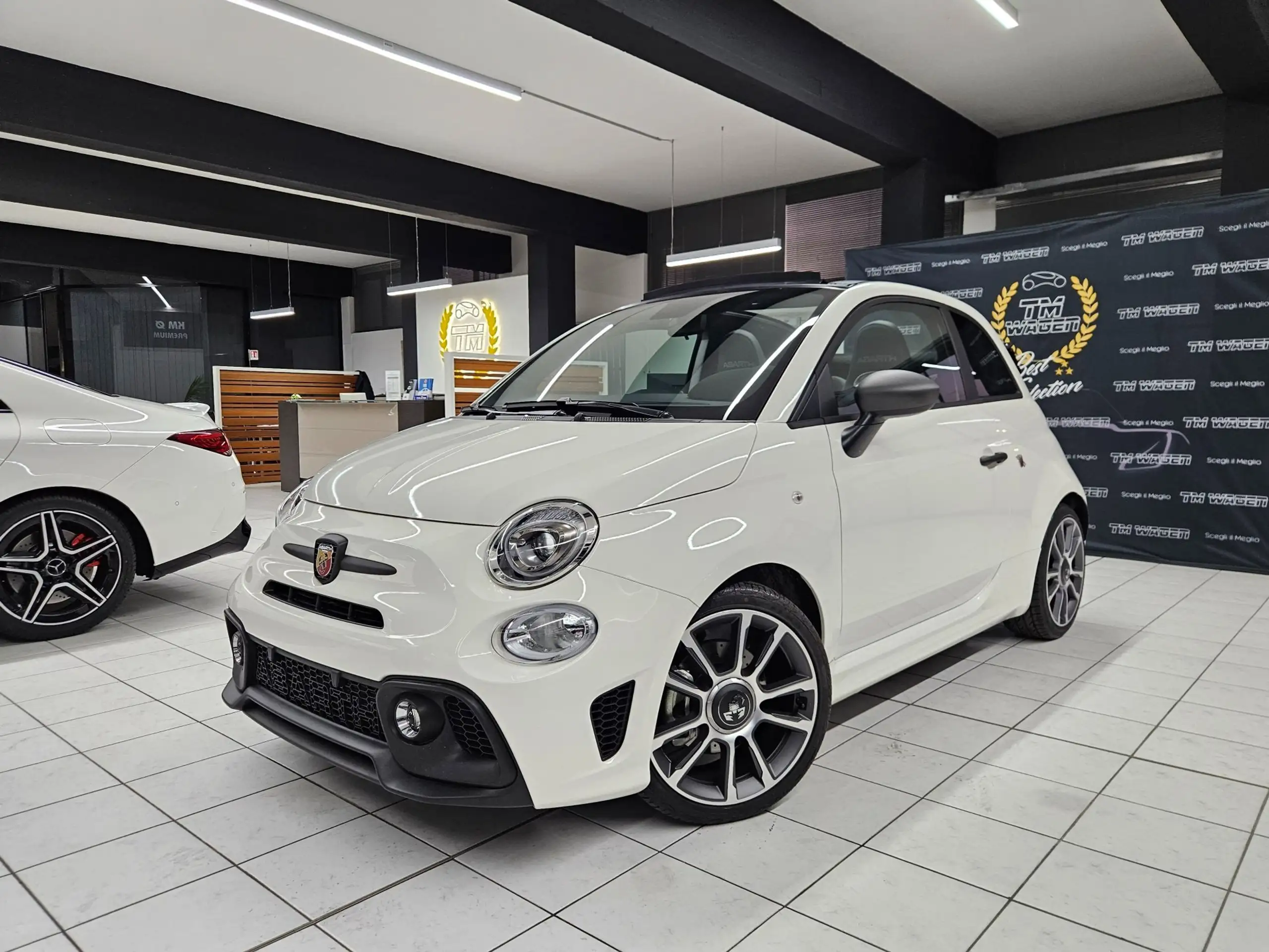 Abarth 595C 2024