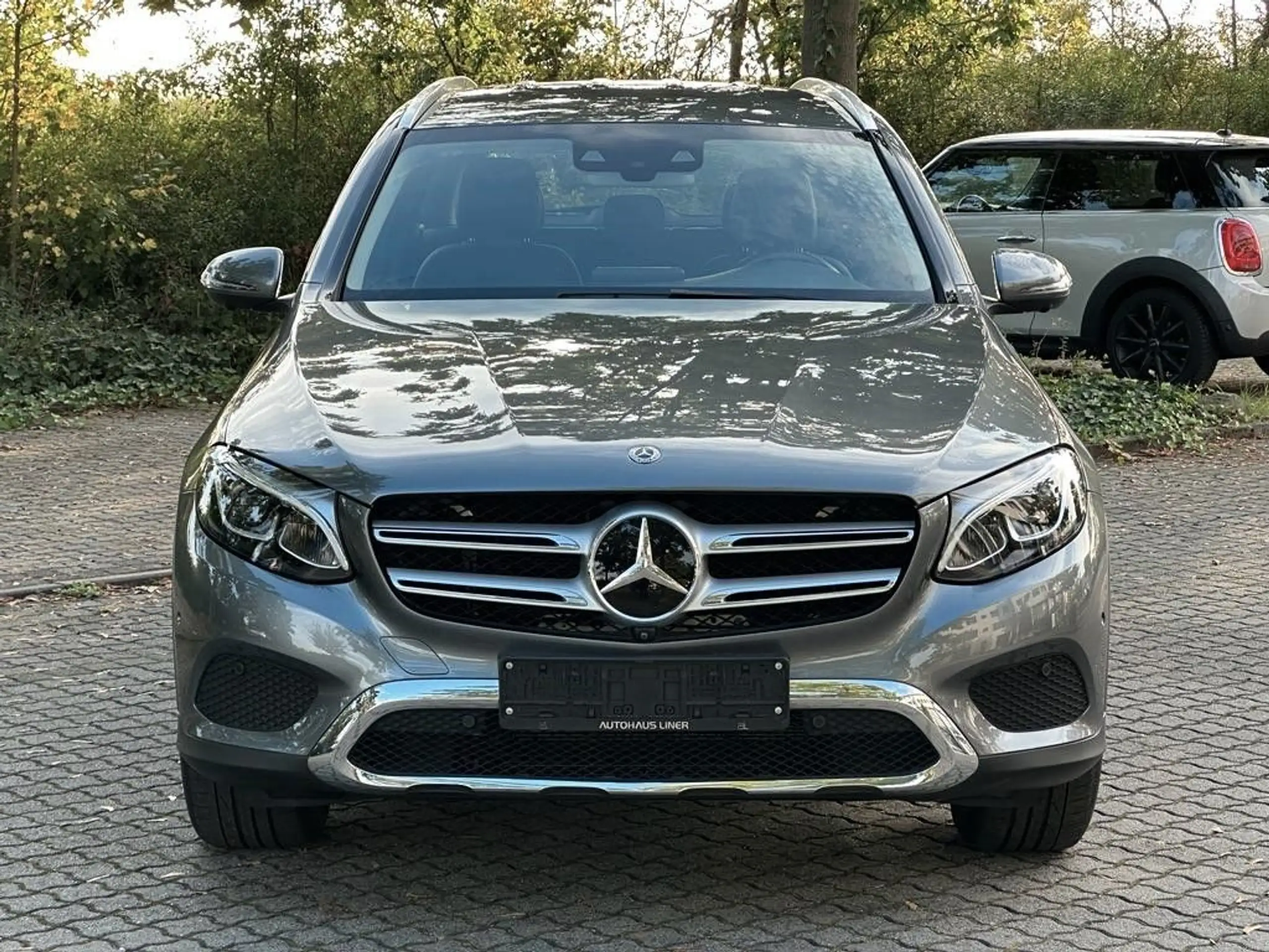 Mercedes-Benz - GLC 350