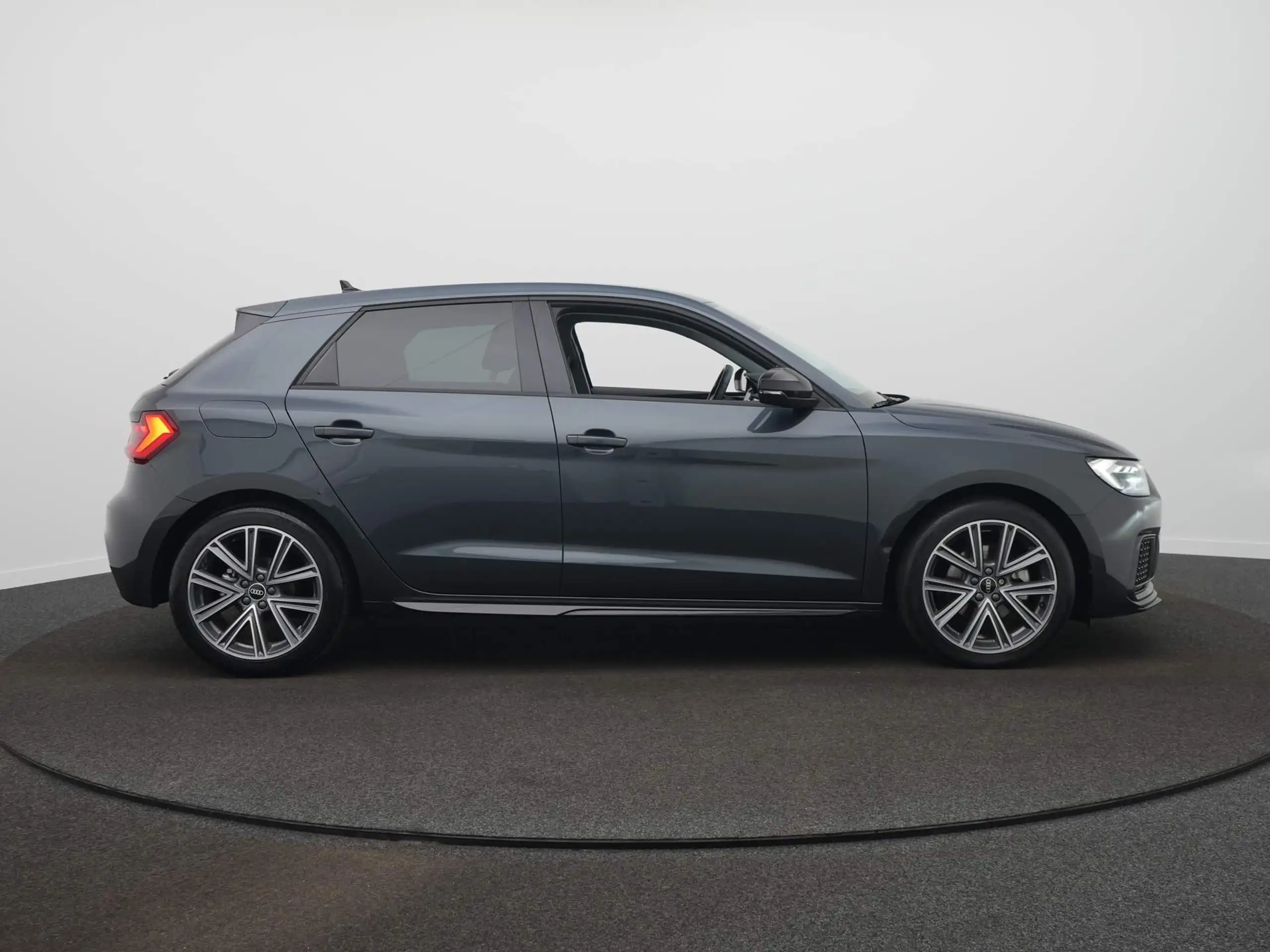 Audi - A1