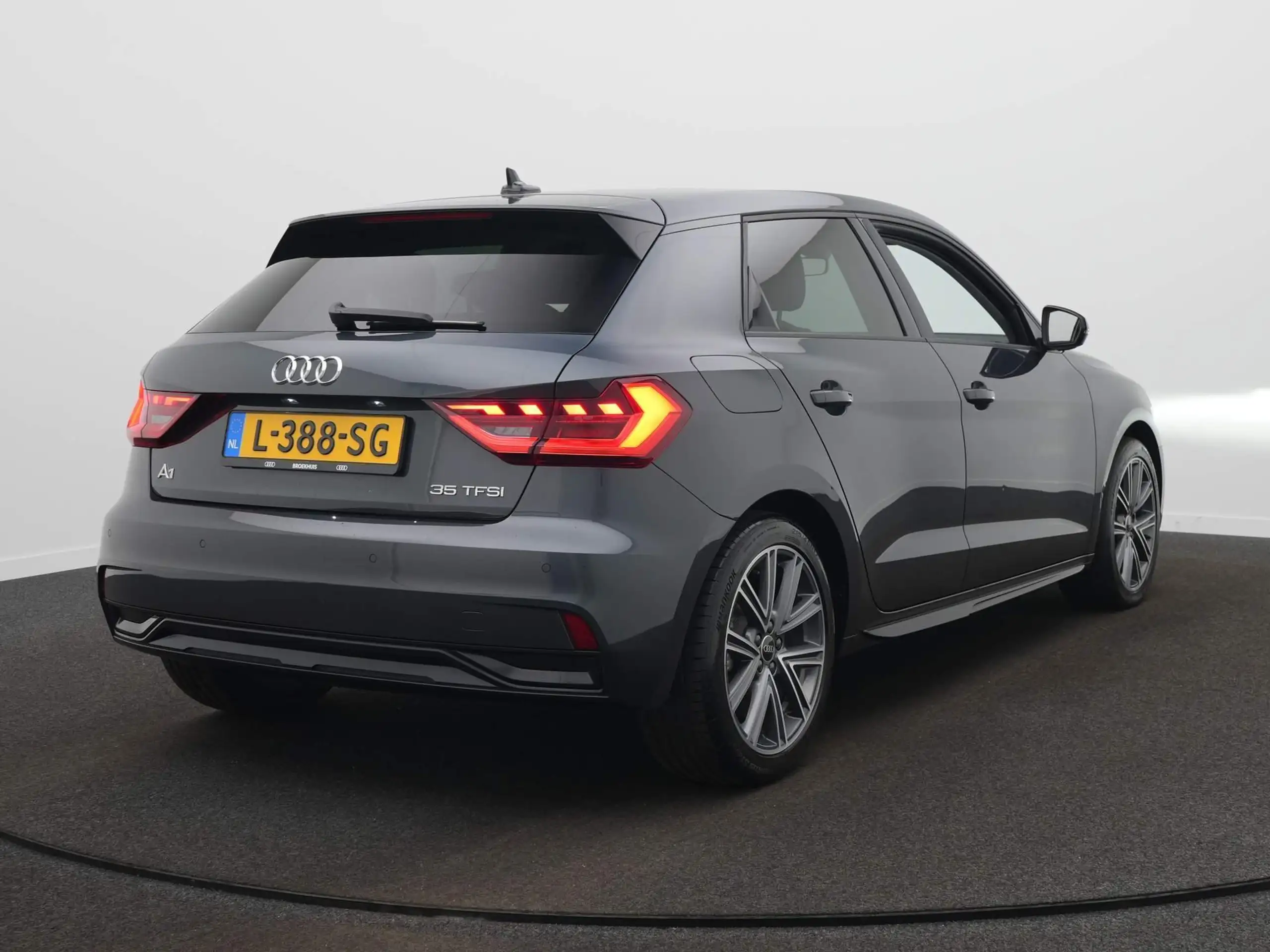 Audi - A1