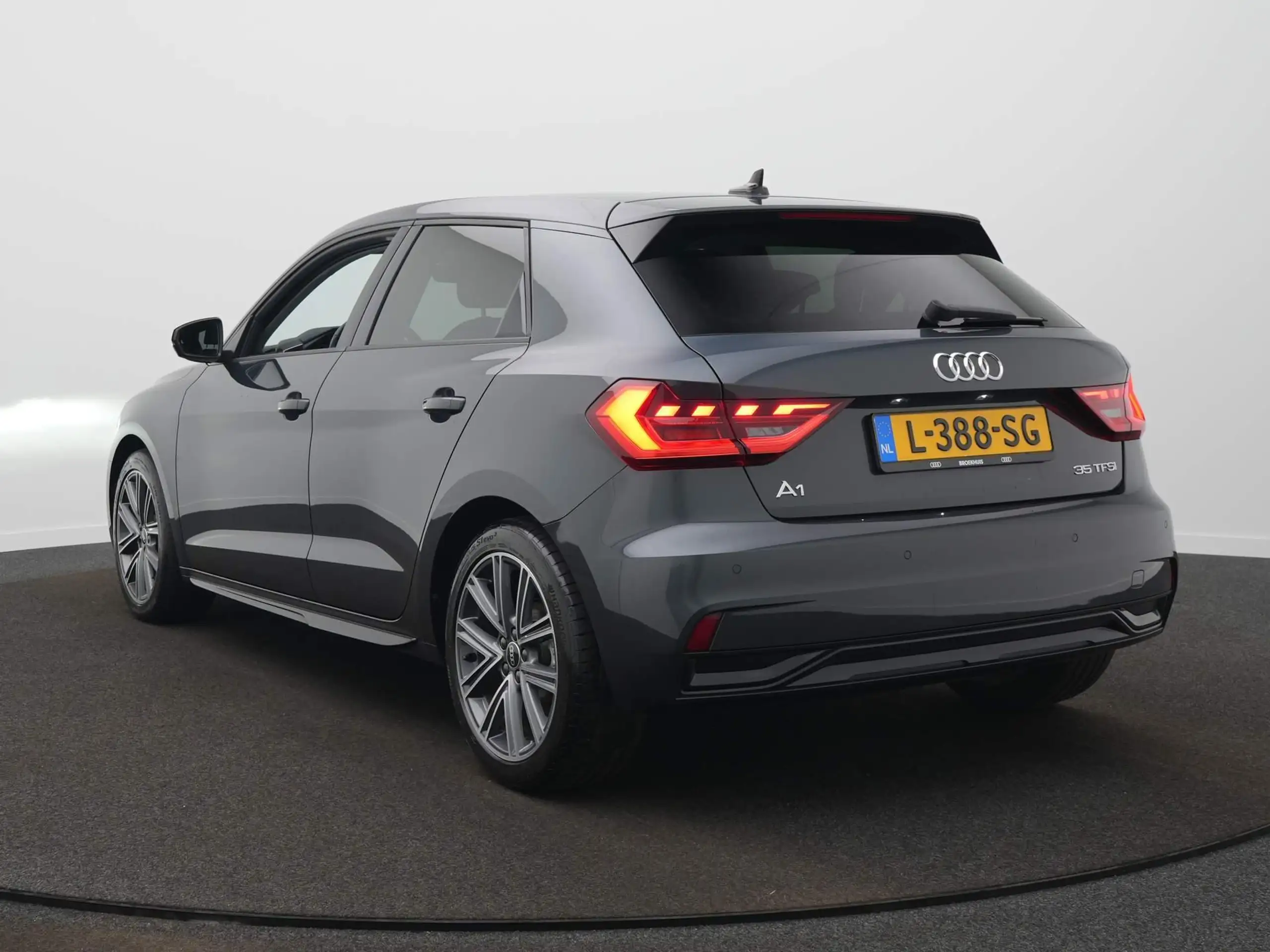 Audi - A1