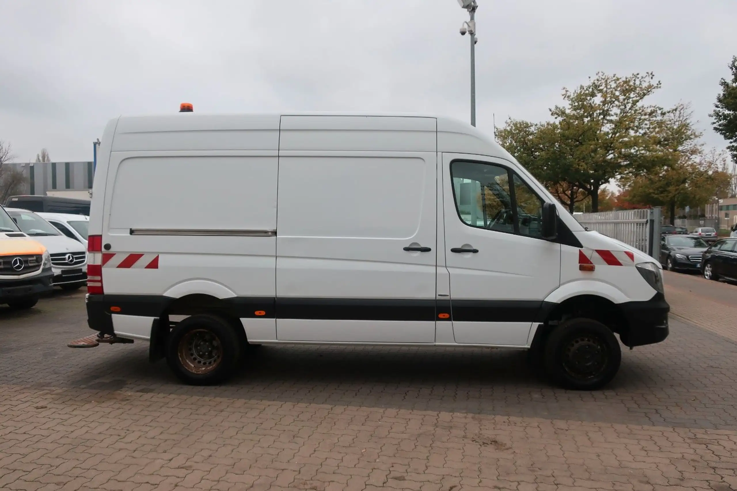 Mercedes-Benz - Sprinter