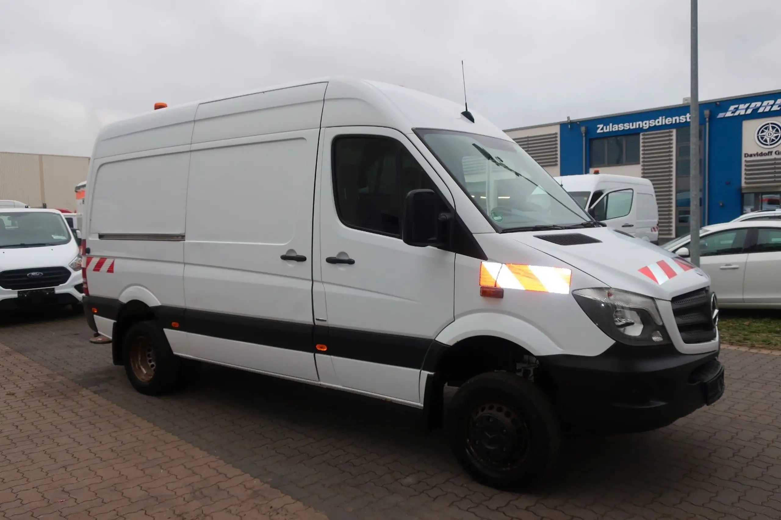 Mercedes-Benz - Sprinter