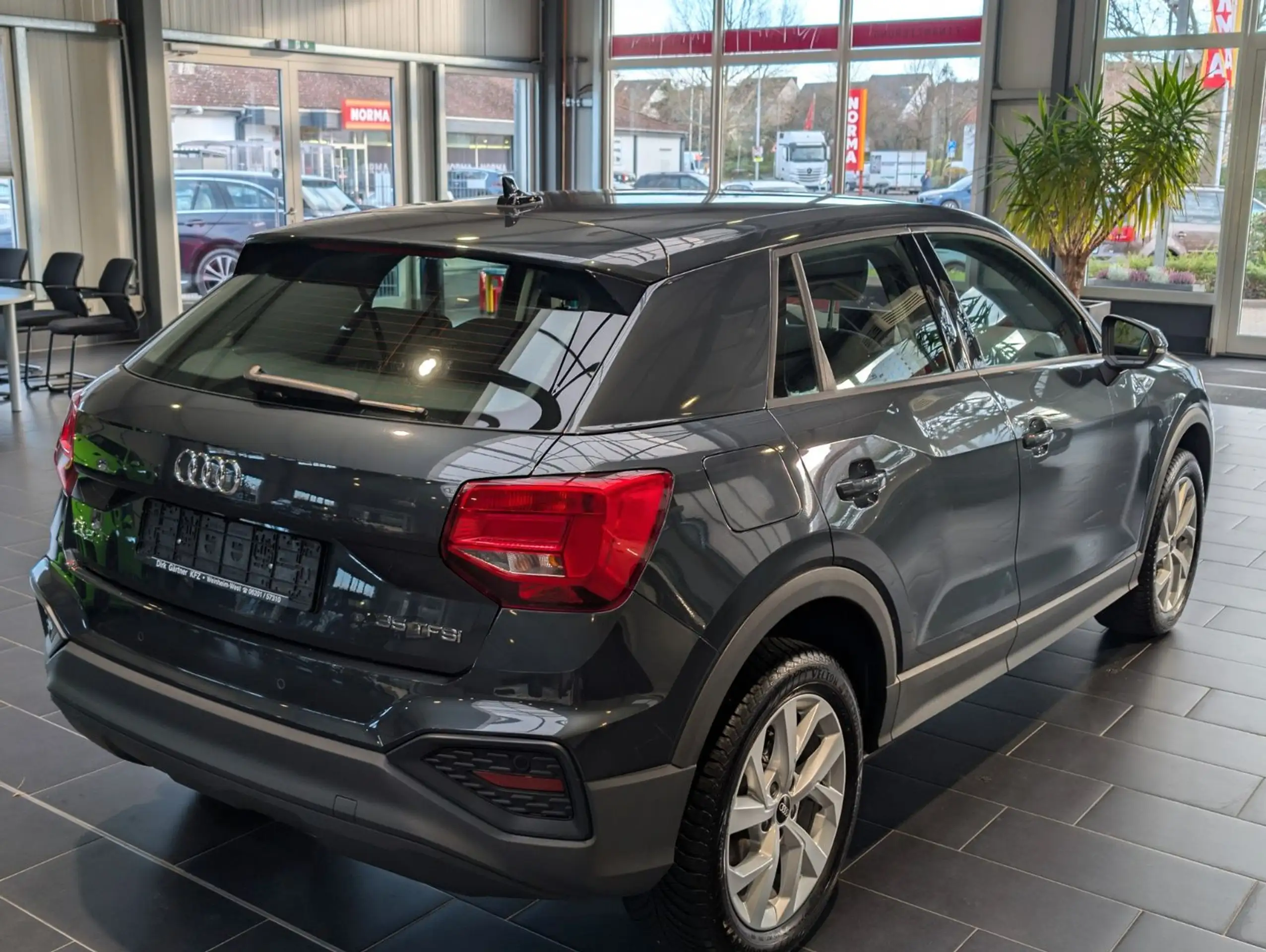 Audi - Q2