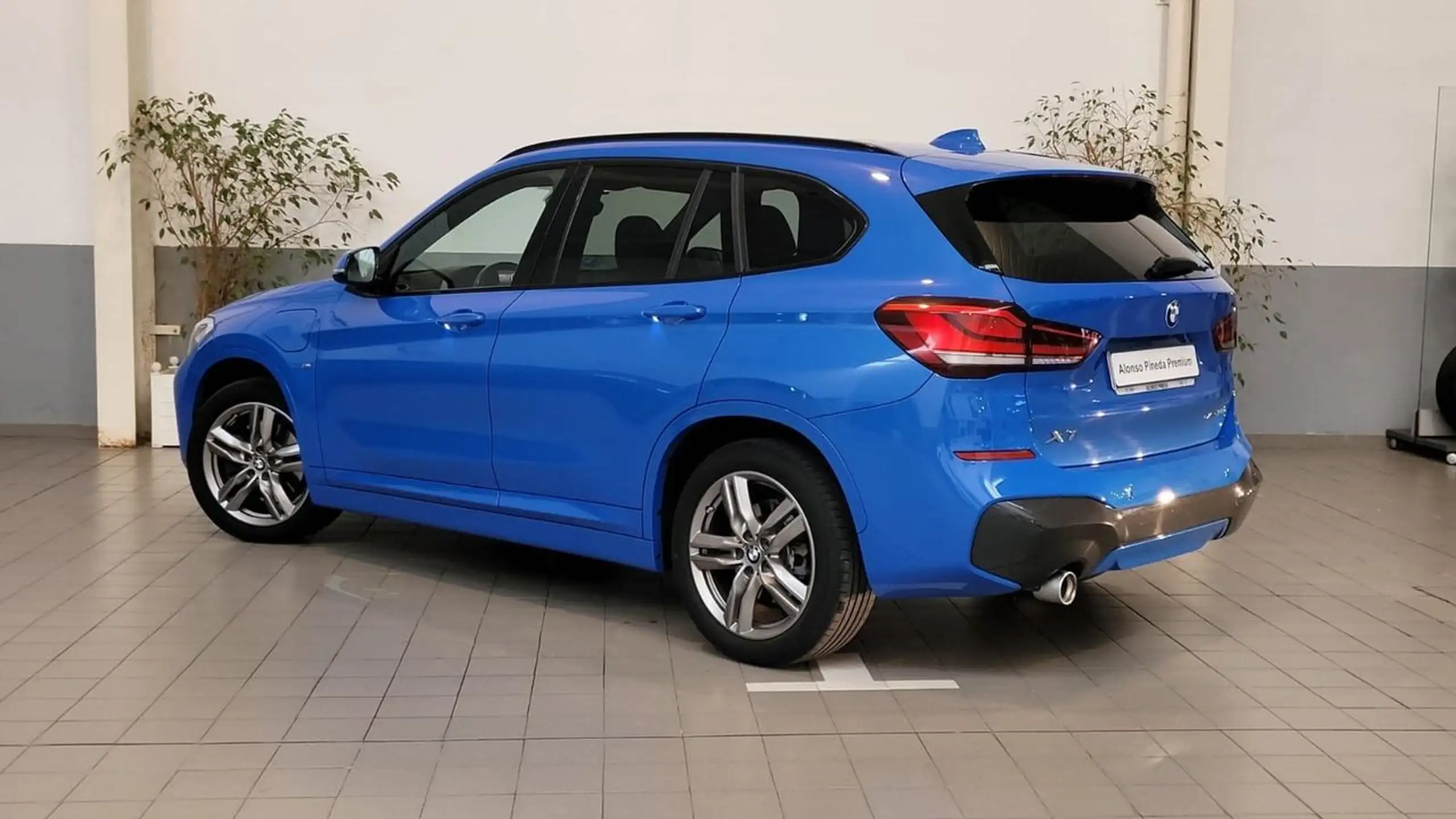 BMW - X1