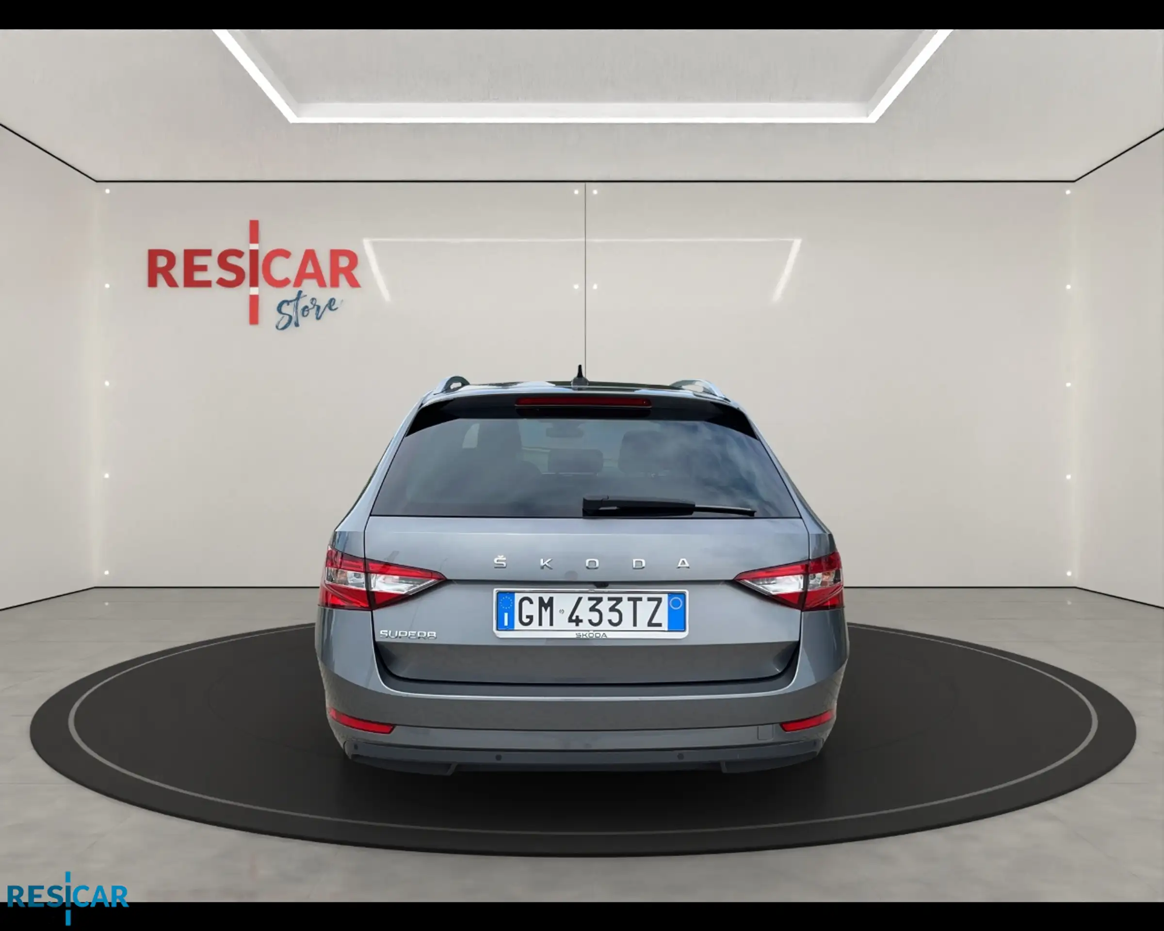 Skoda - Superb