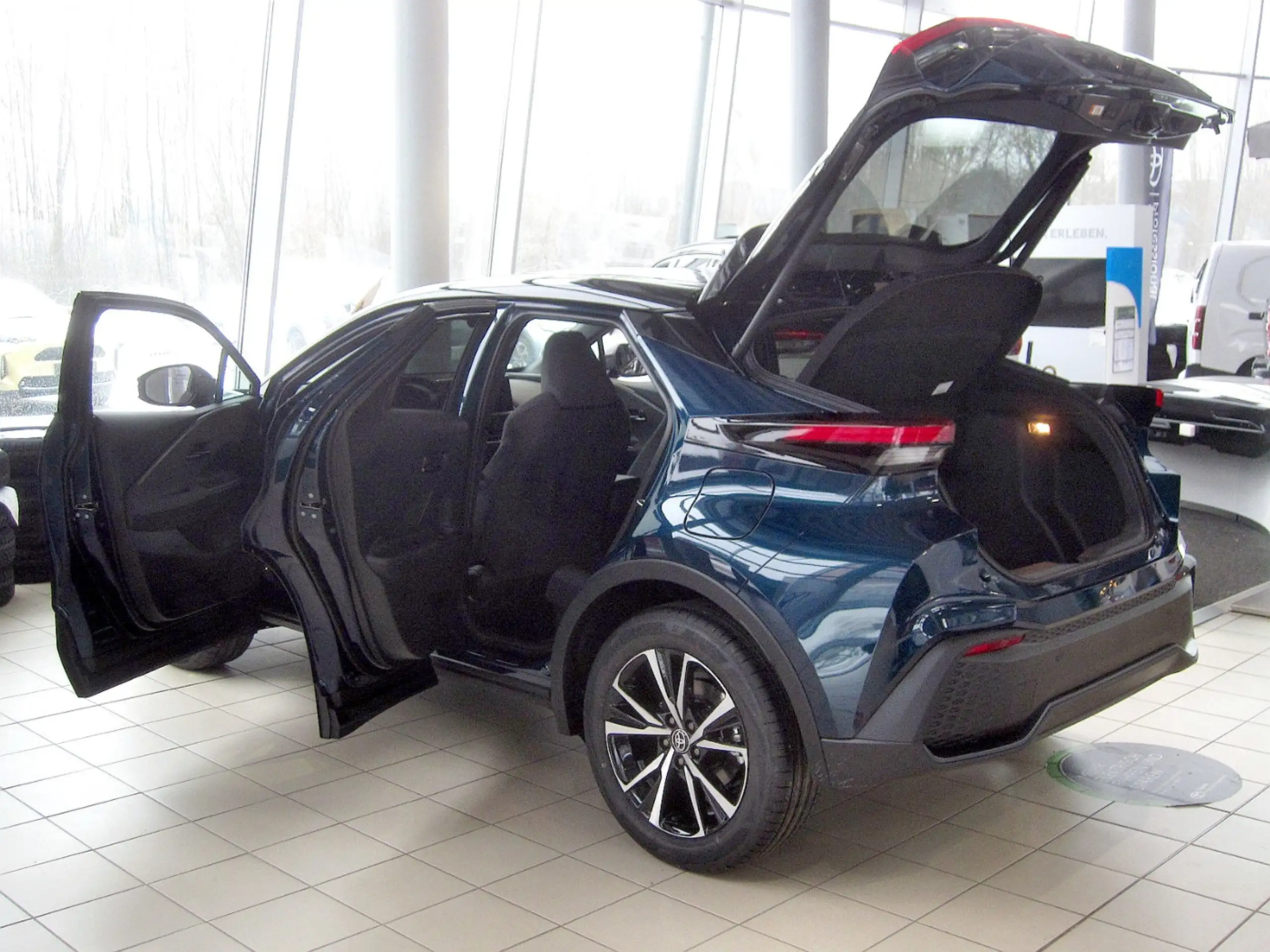 Toyota - C-HR