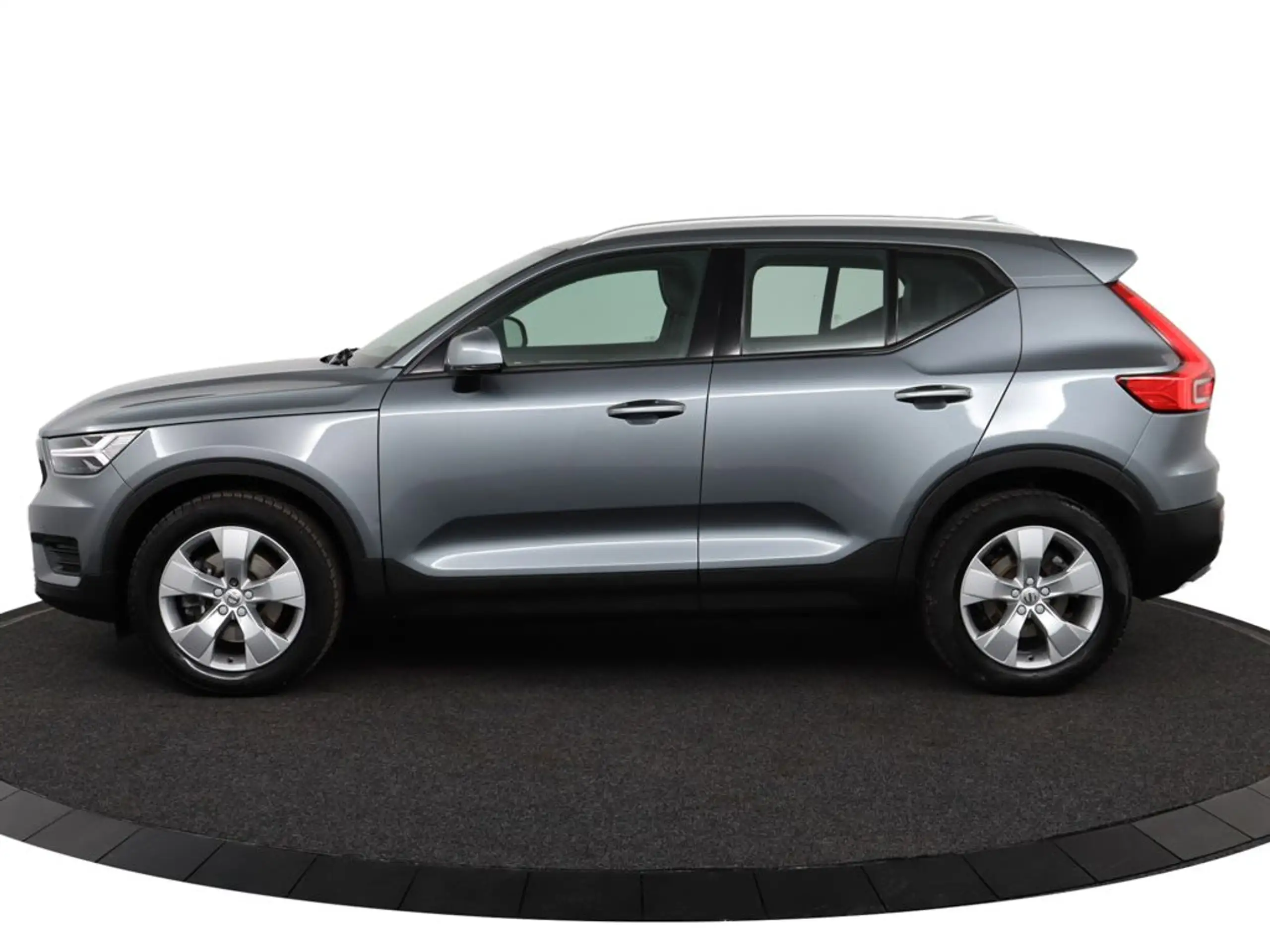 Volvo - XC40