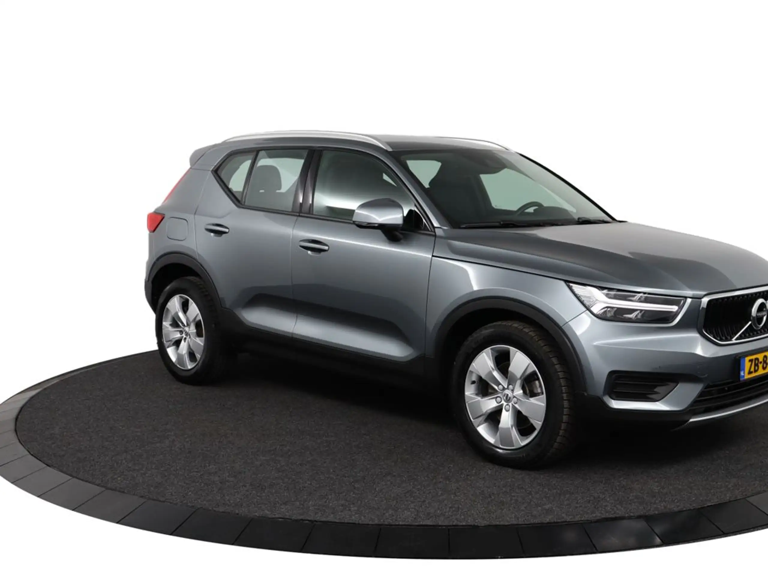 Volvo - XC40