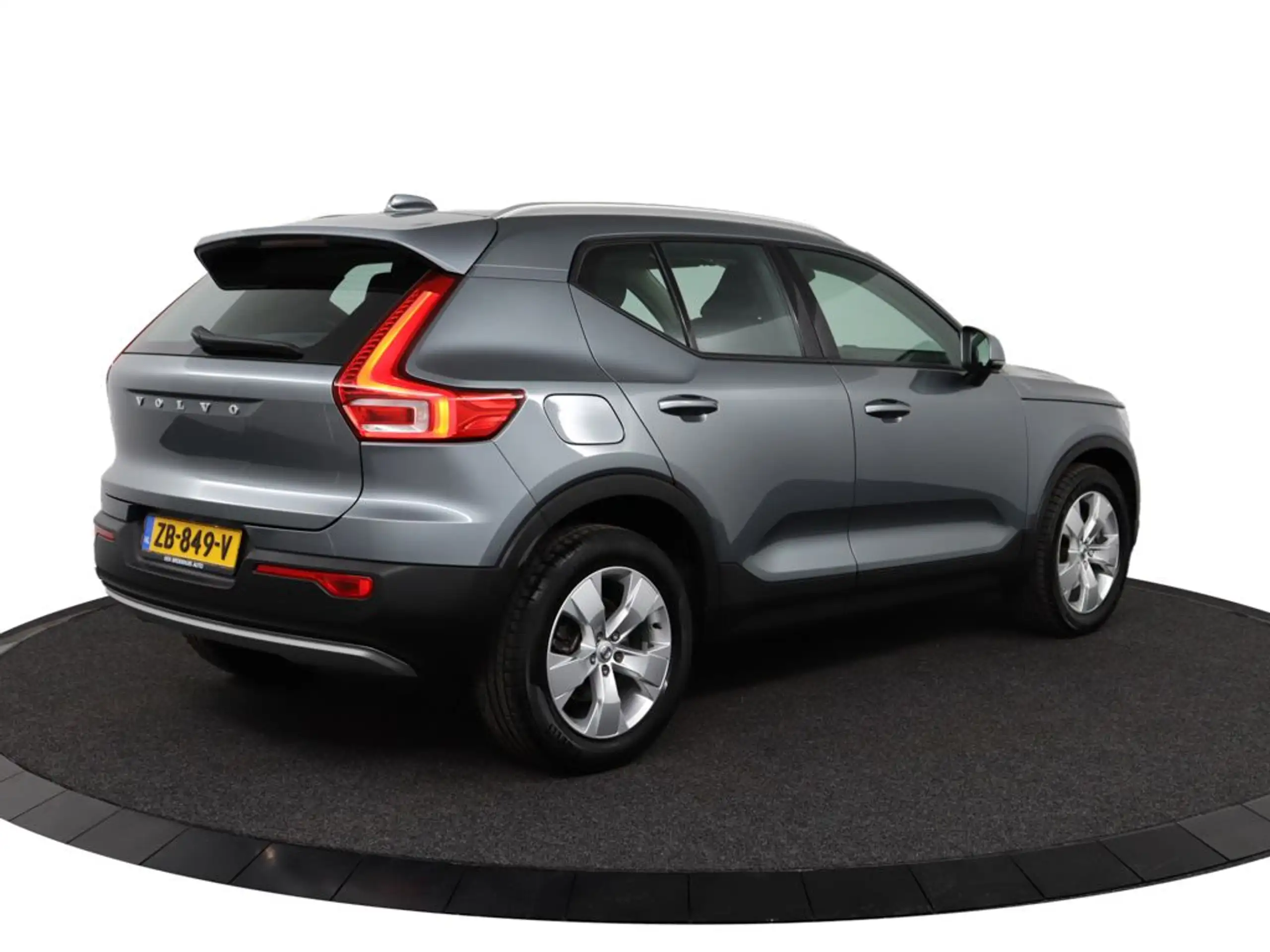 Volvo - XC40