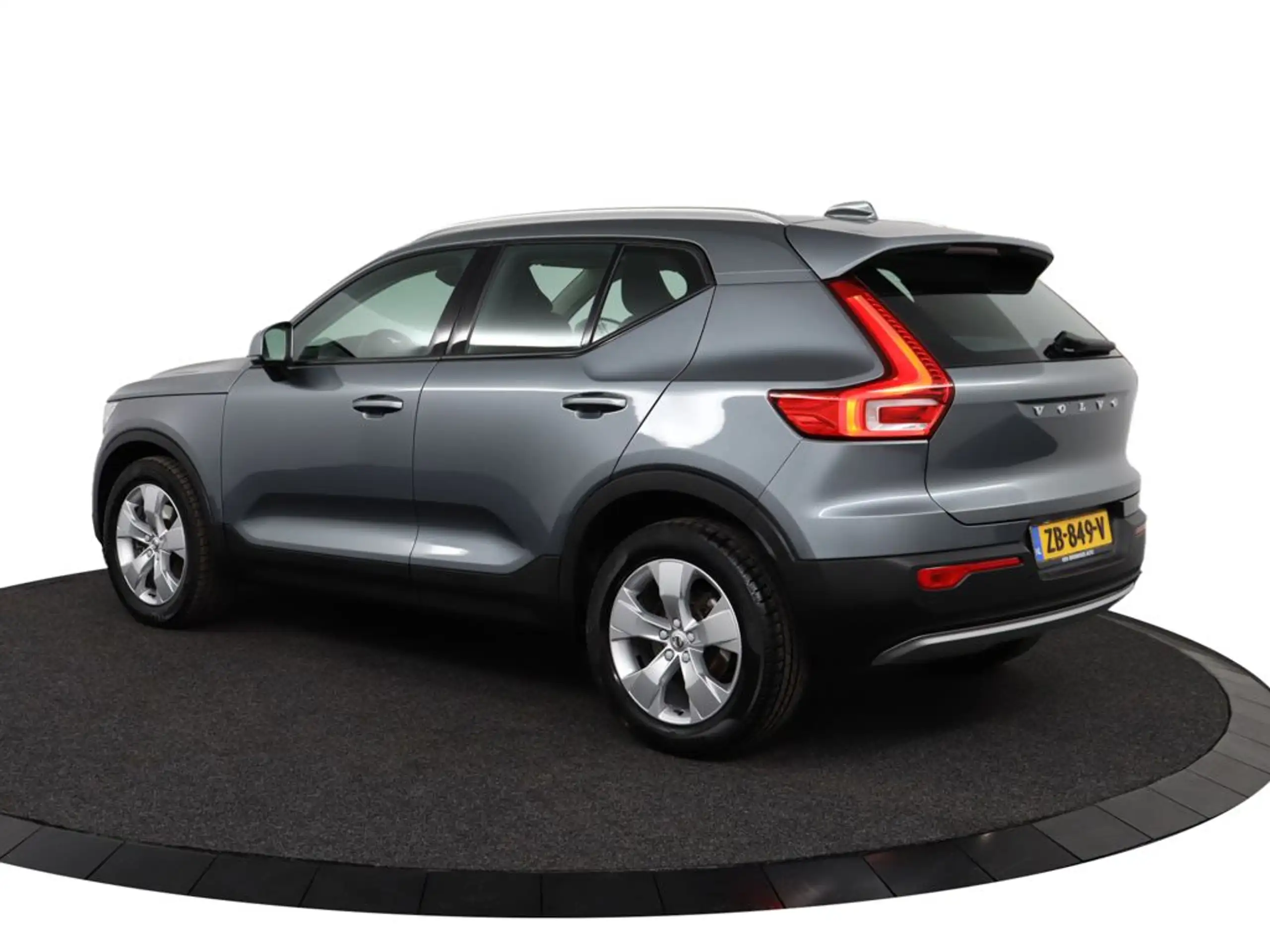 Volvo - XC40