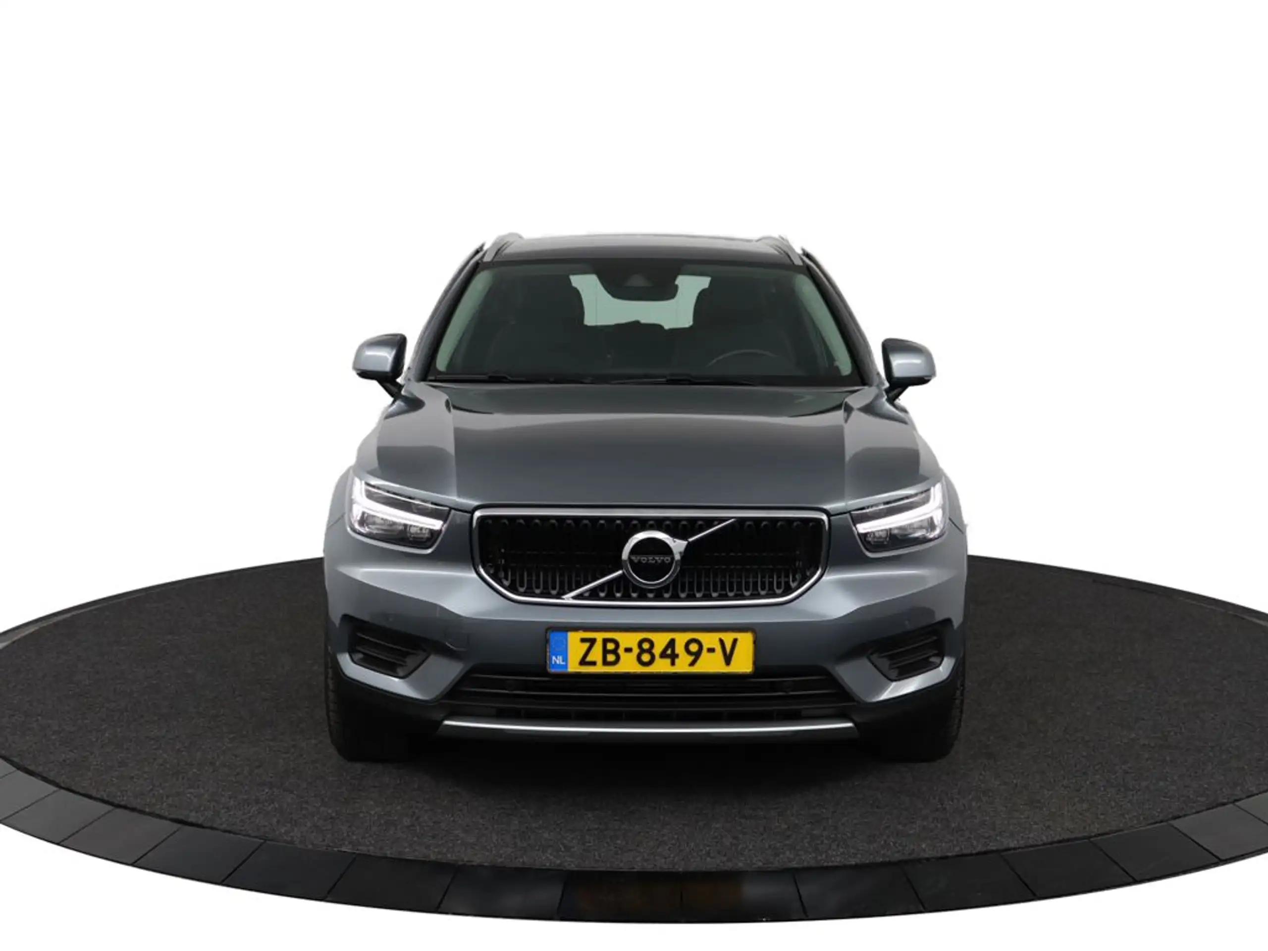 Volvo - XC40