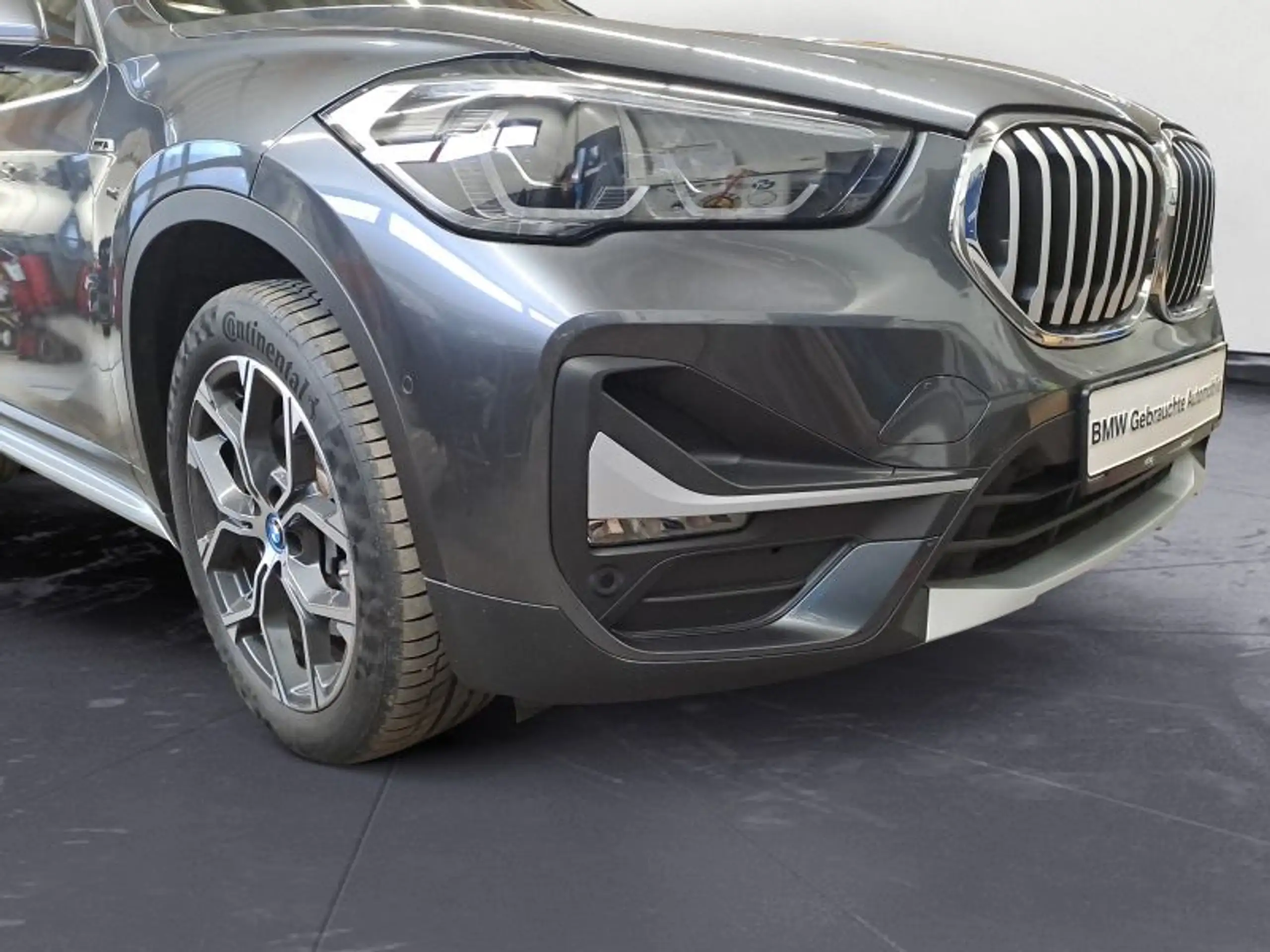 BMW - X1