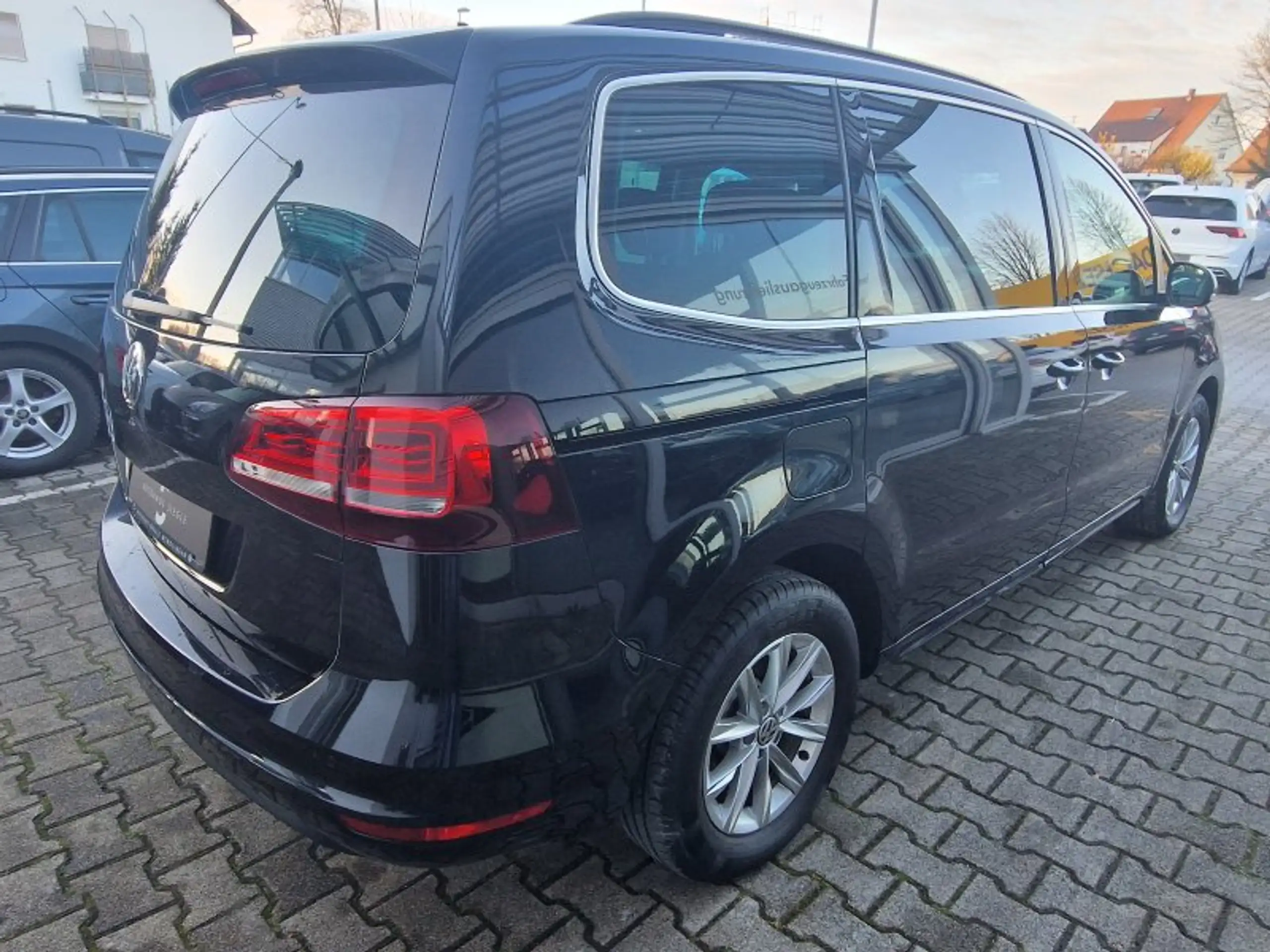 Volkswagen - Sharan