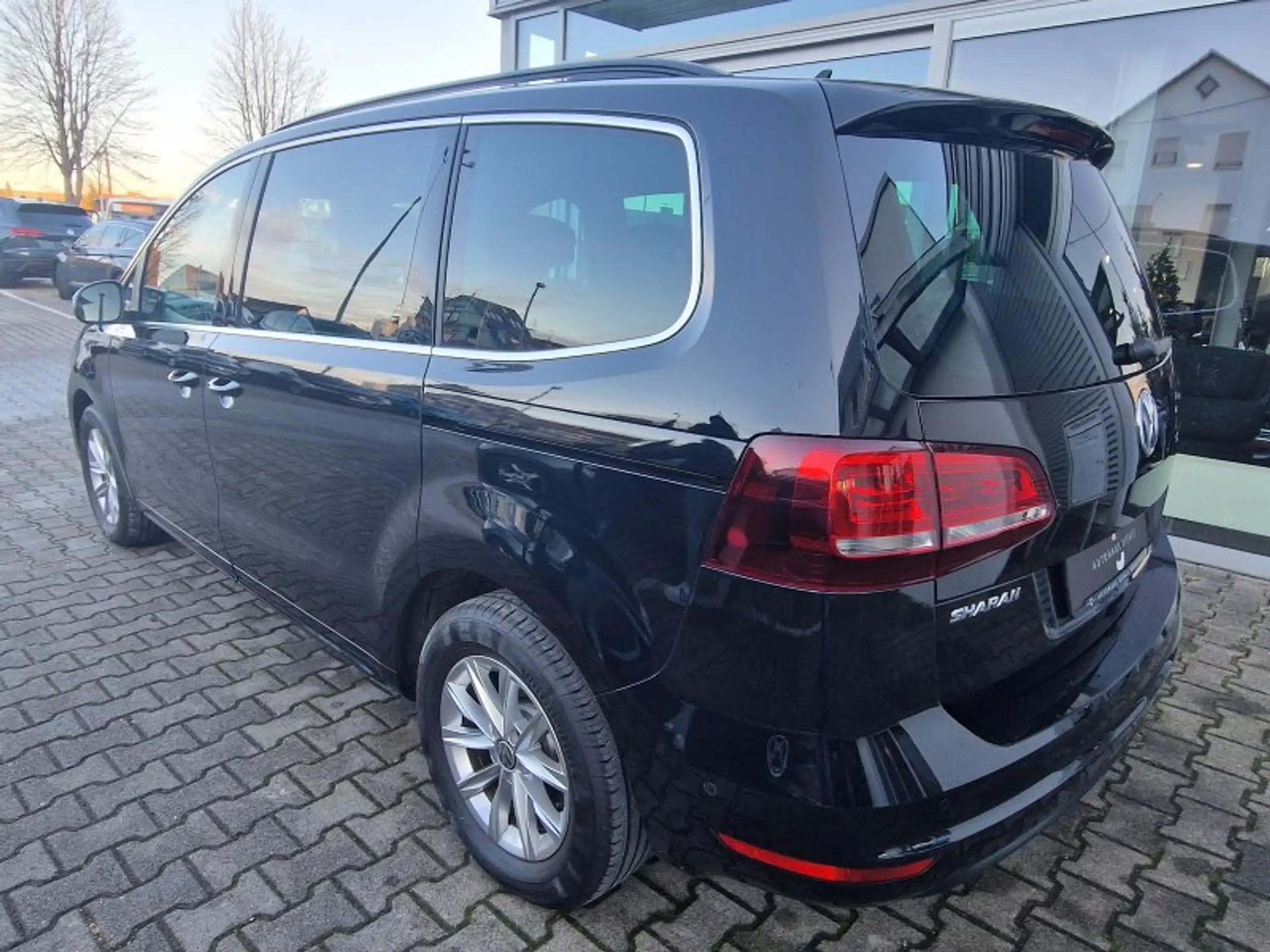 Volkswagen - Sharan