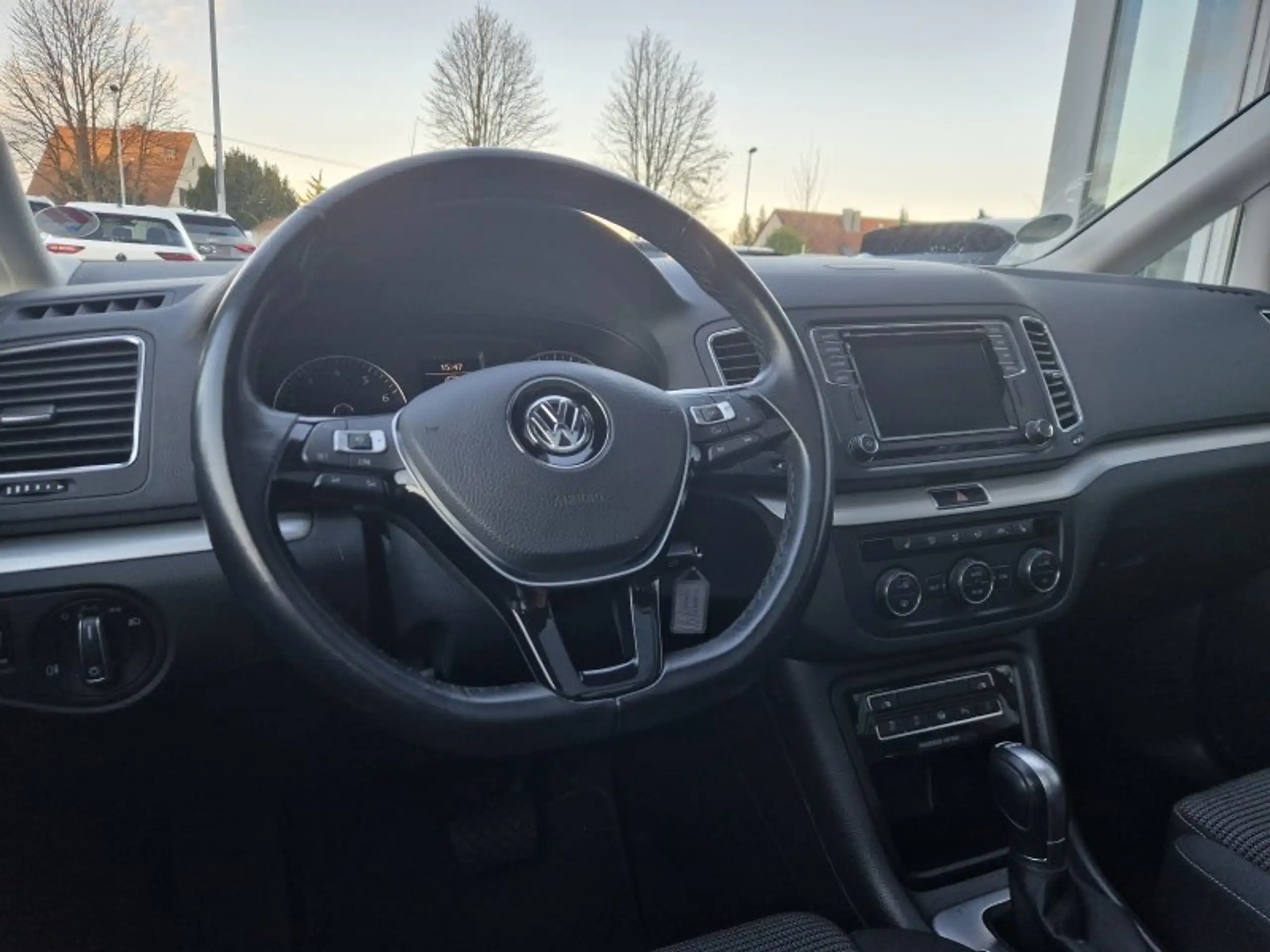 Volkswagen - Sharan