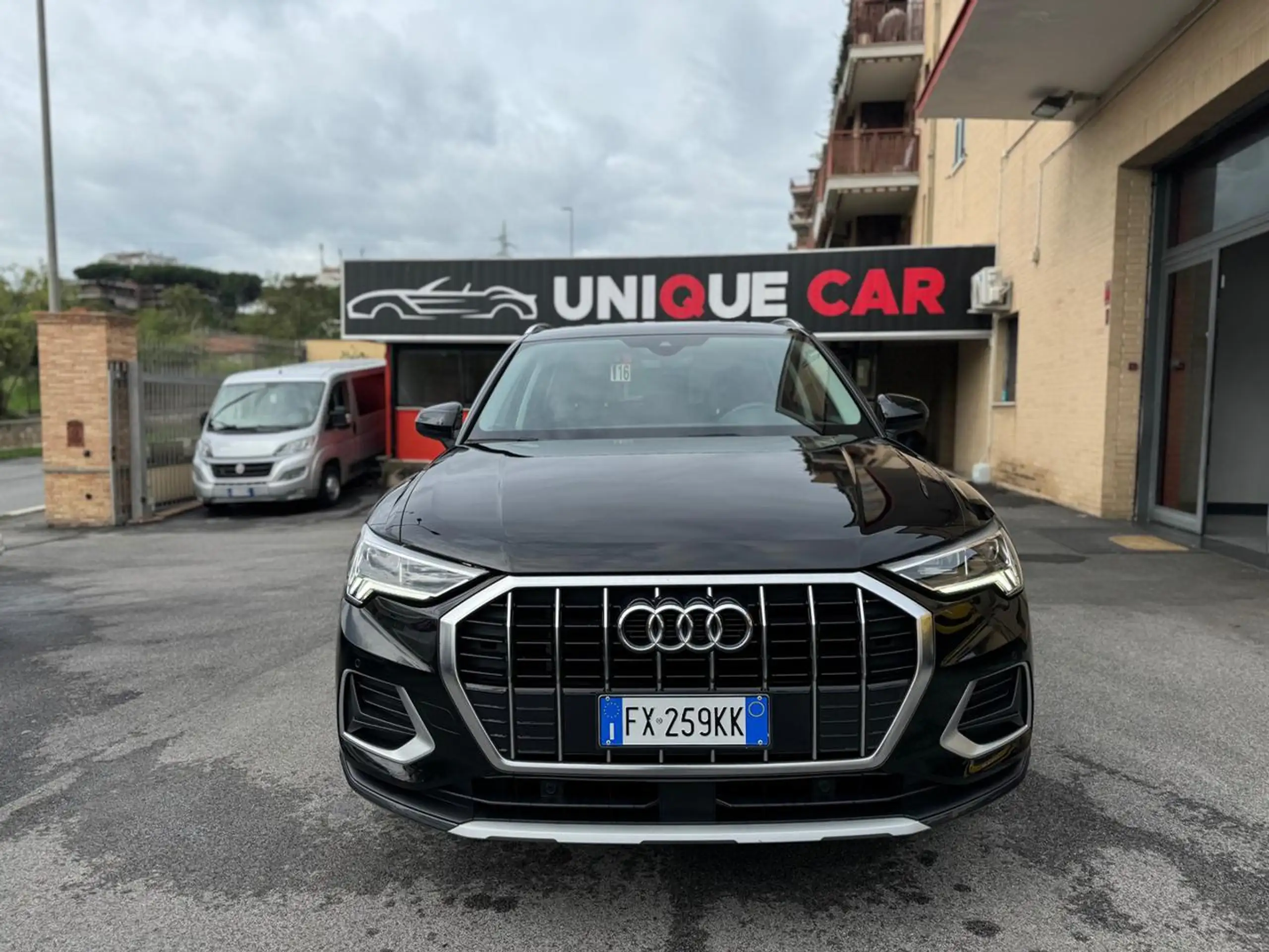 Audi - Q3