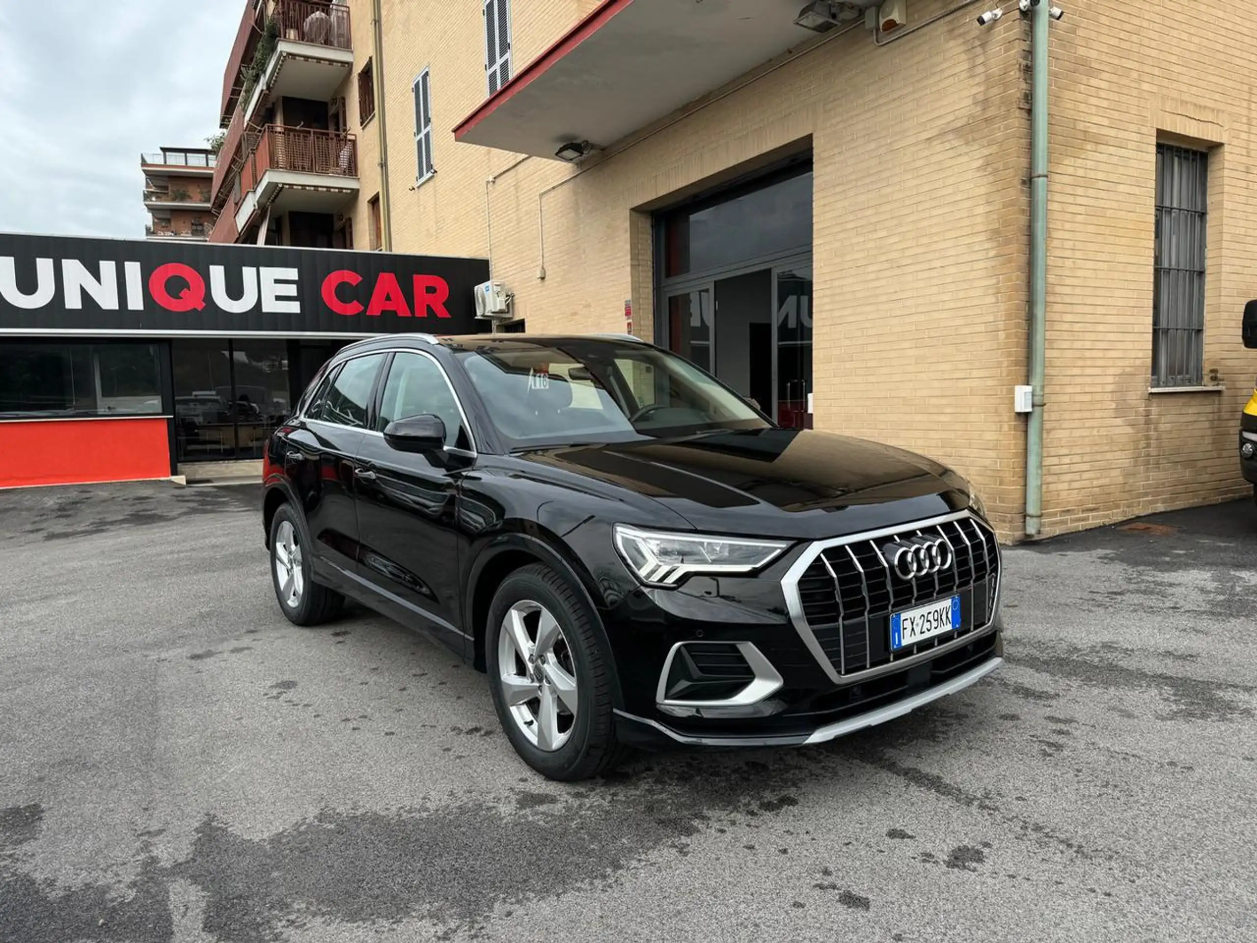 Audi - Q3