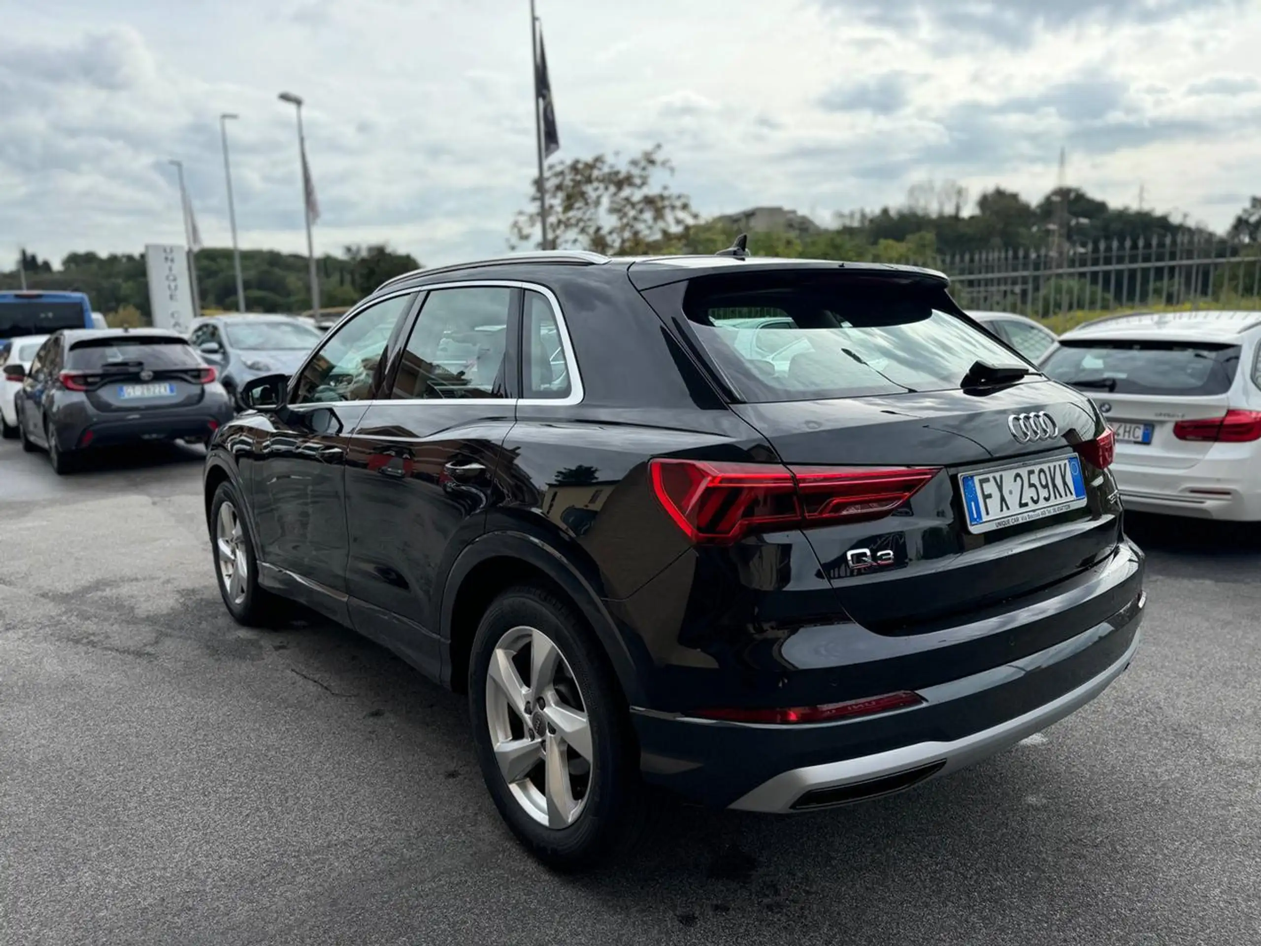 Audi - Q3