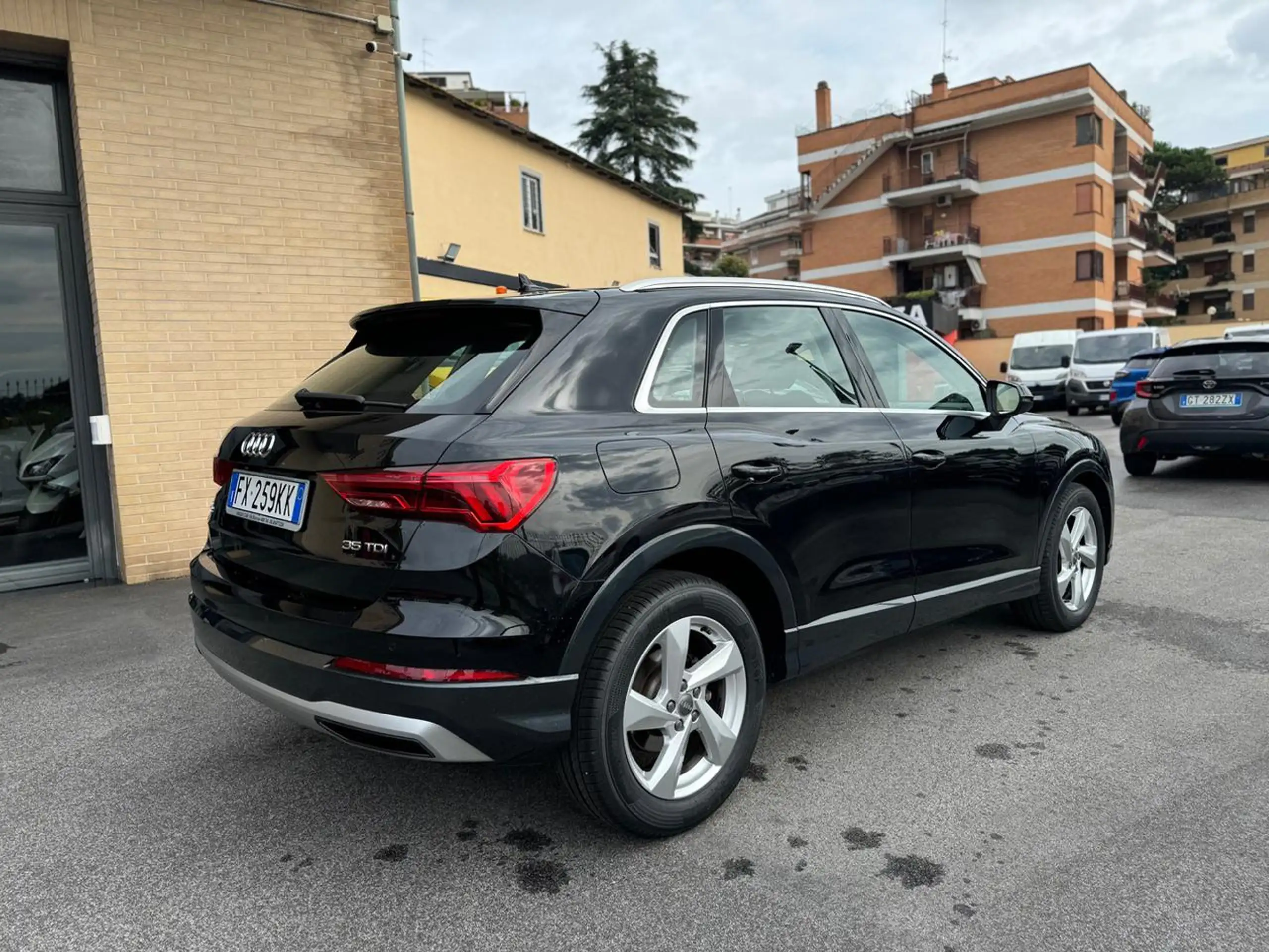 Audi - Q3