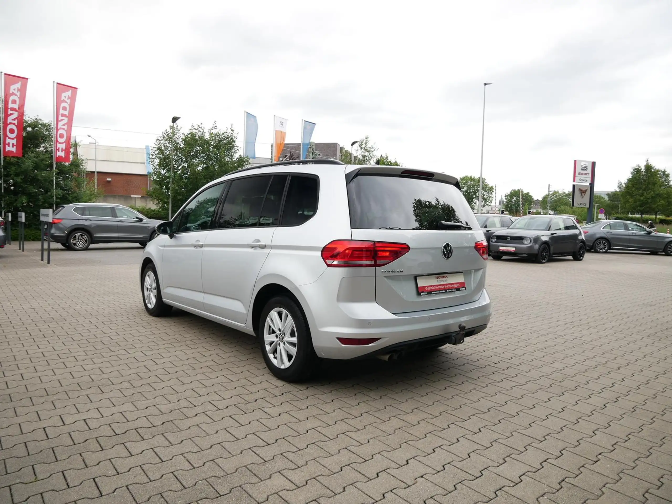 Volkswagen - Touran