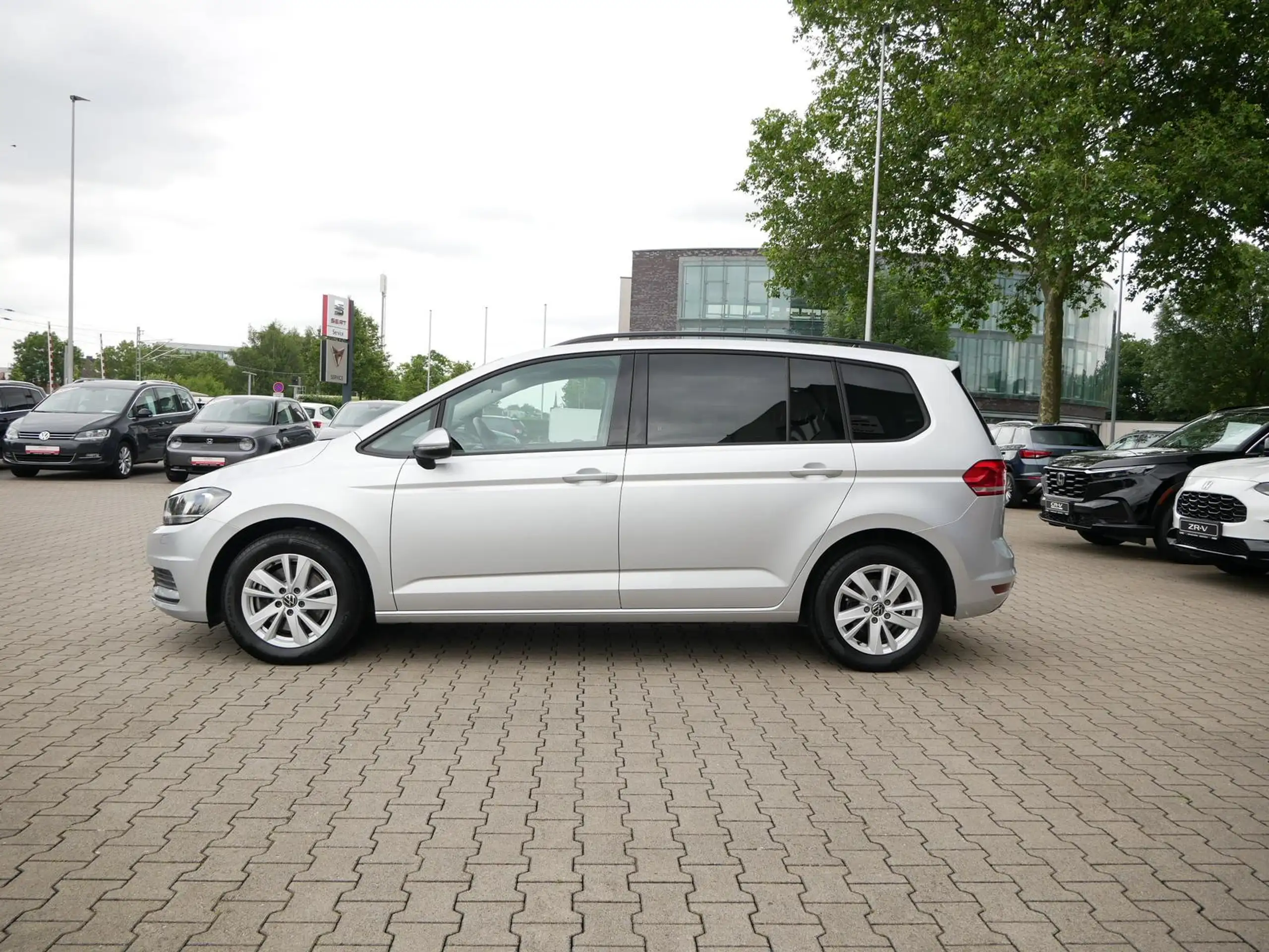 Volkswagen - Touran