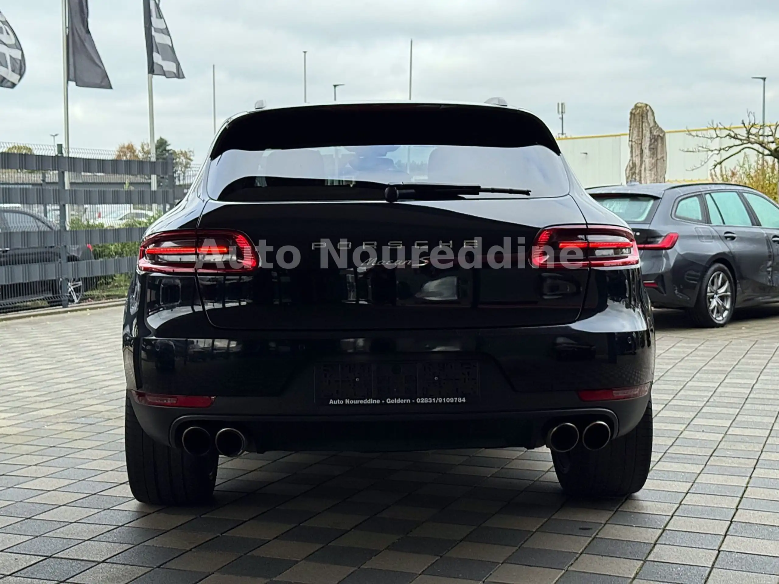 Porsche - Macan